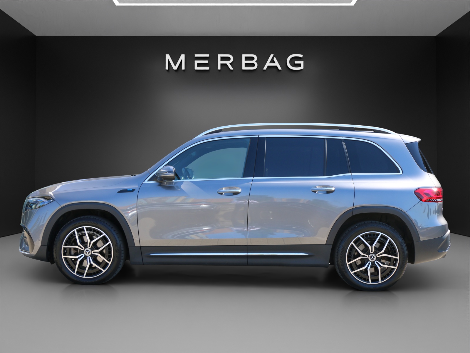 MERCEDES-BENZ EQB 350 4Matic AMG Line-image-1