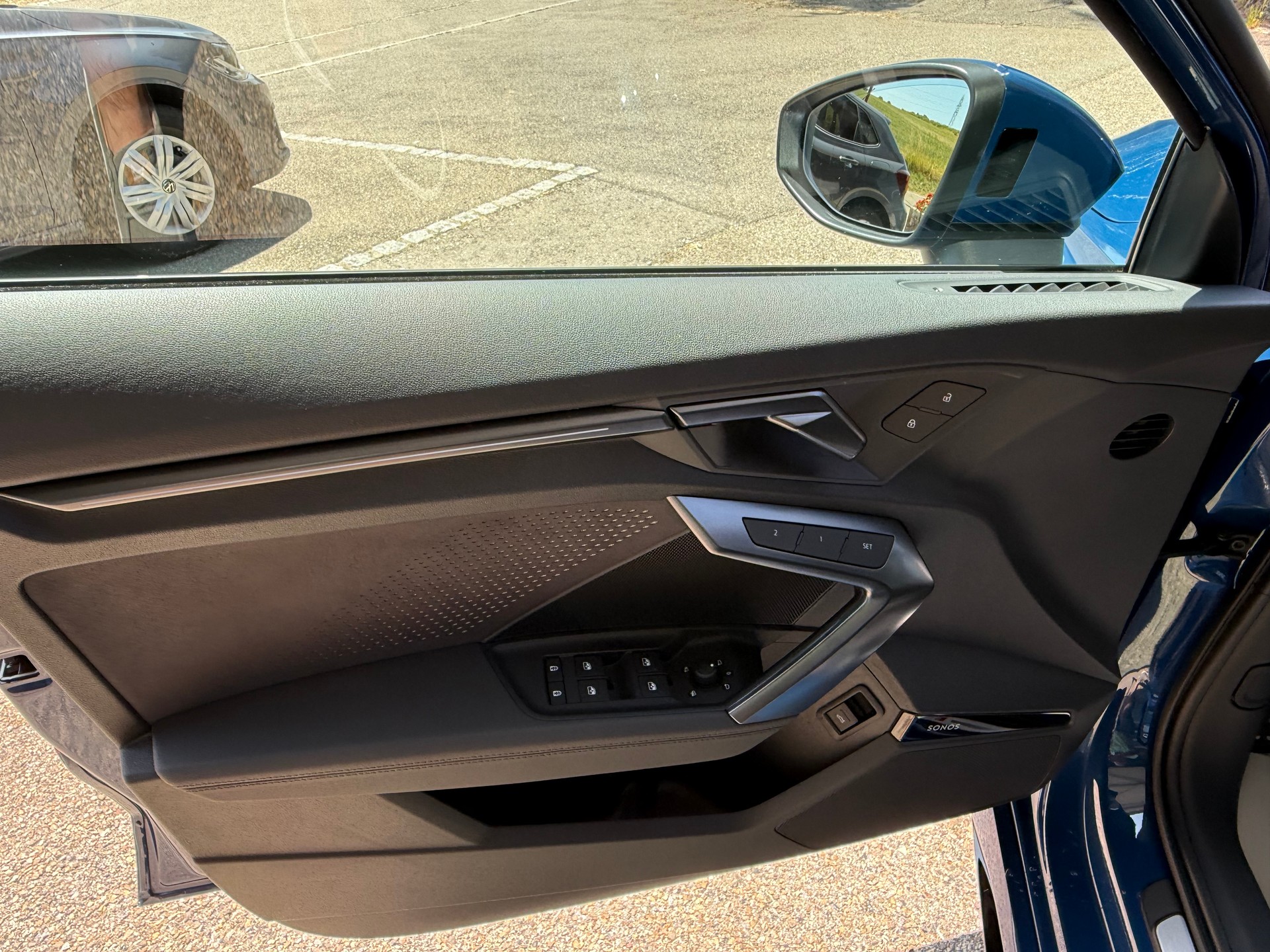AUDI RS3 Limousine 2.5 TSI quattro S-tronic SEDAN Garantie 60 mois/100'000km-image-13