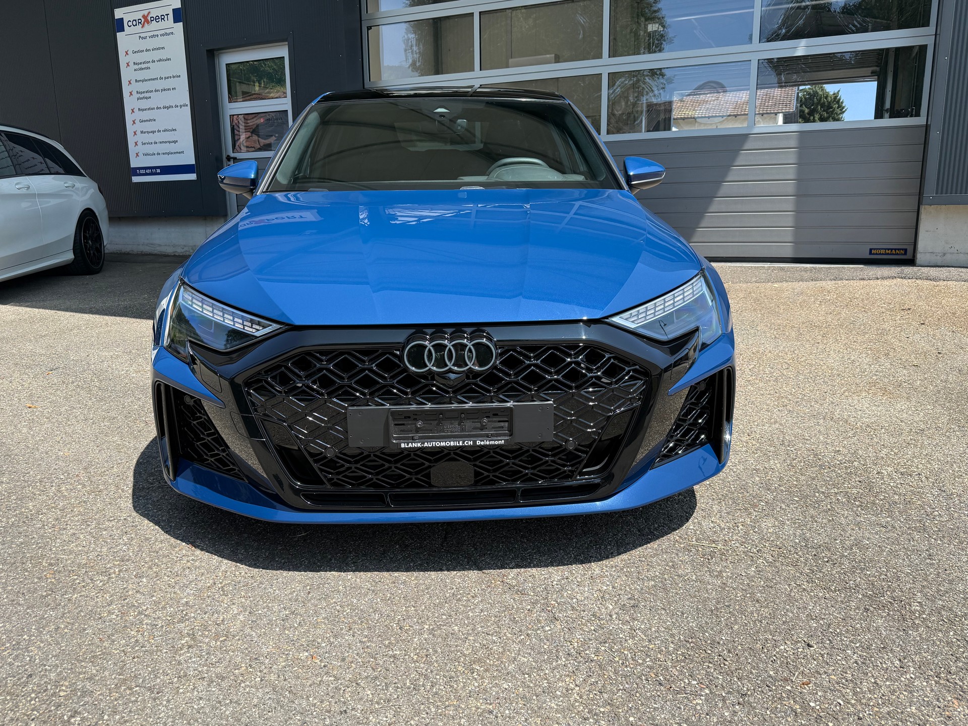 AUDI RS3 Limousine 2.5 TSI quattro S-tronic SEDAN Garantie 60 mois/100'000km-image-2