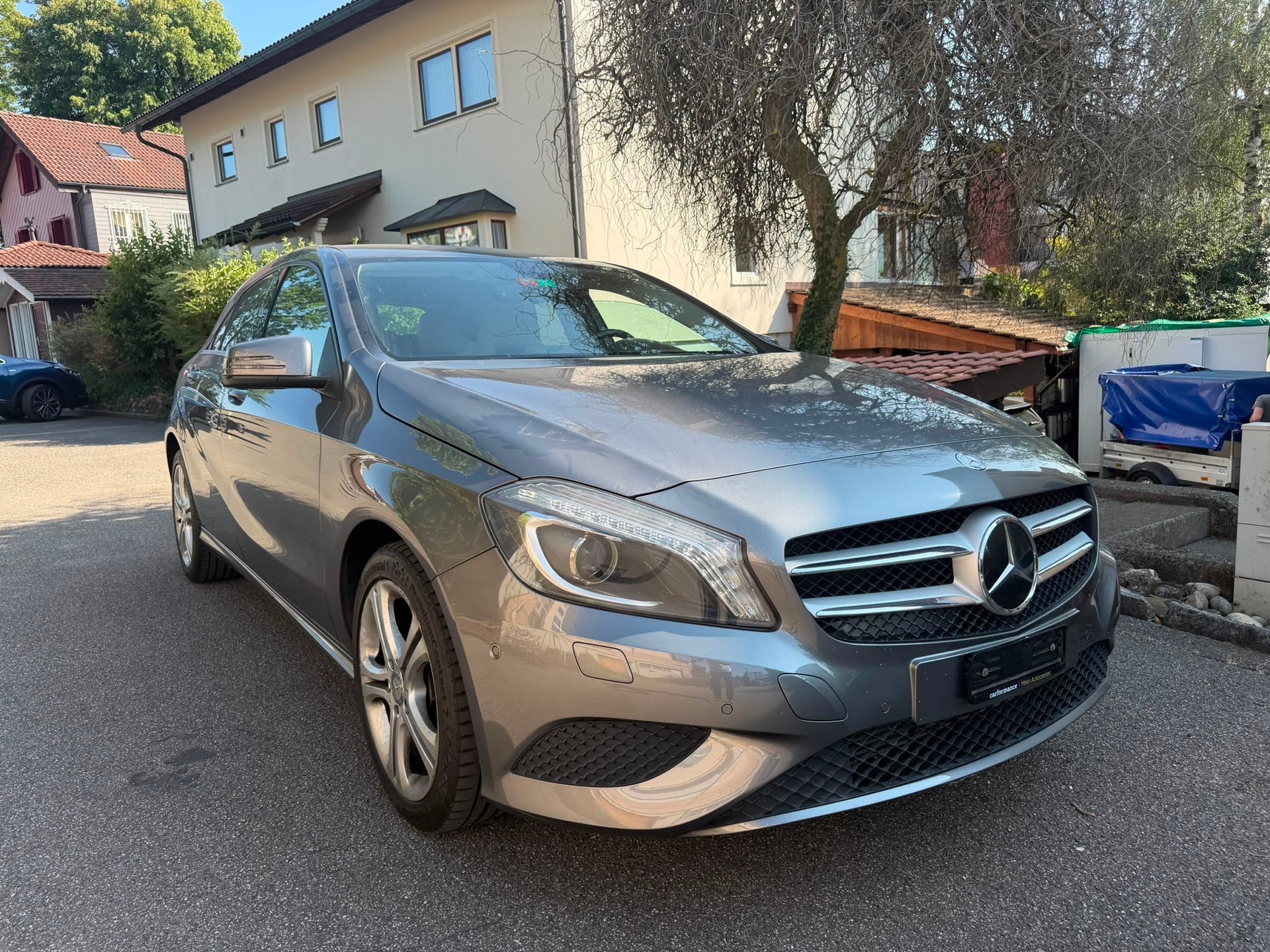 MERCEDES-BENZ A 180 Style 7G-DCT-image-2