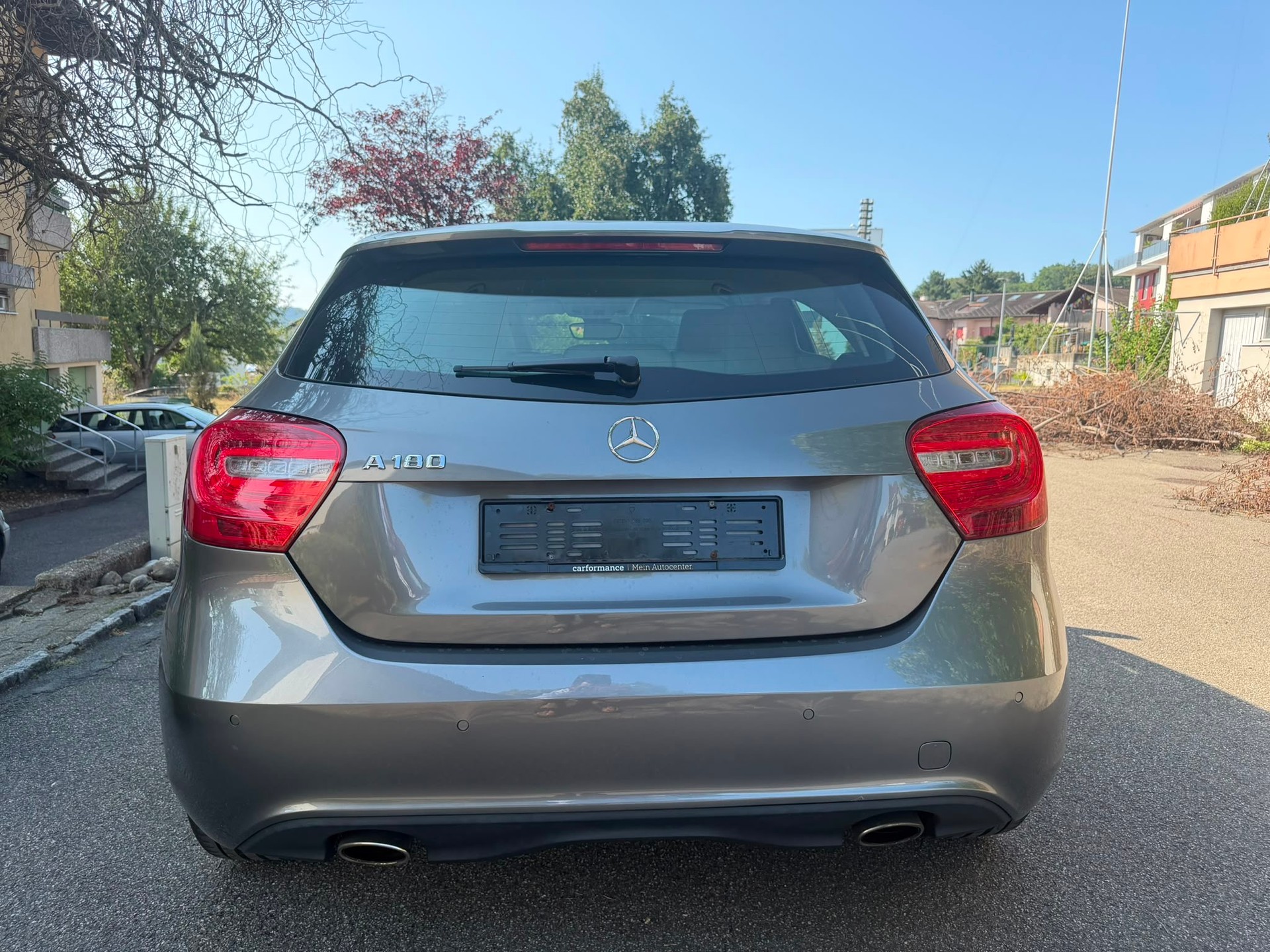 MERCEDES-BENZ A 180 Style 7G-DCT-image-5