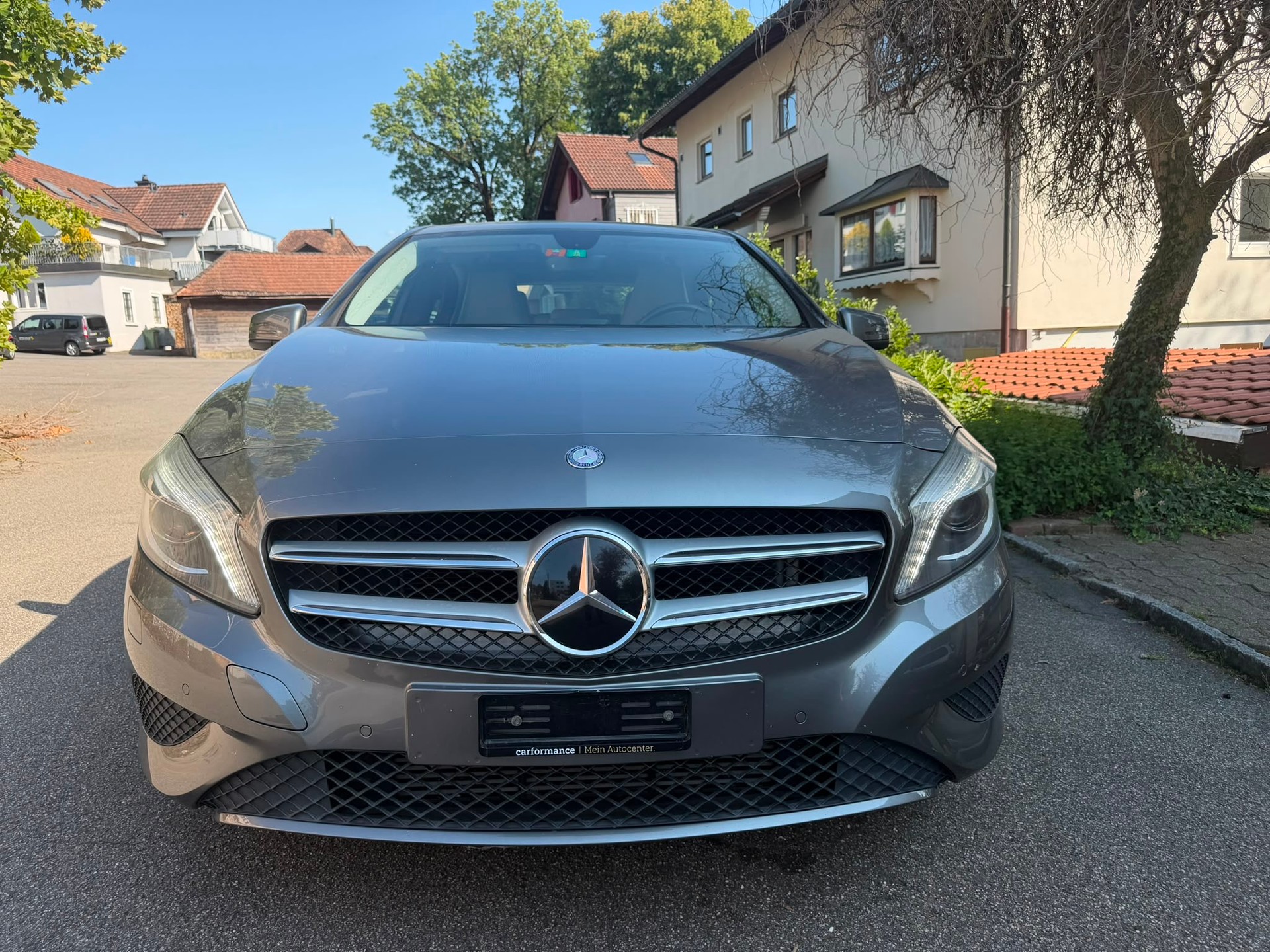 MERCEDES-BENZ A 180 Style 7G-DCT-image-1