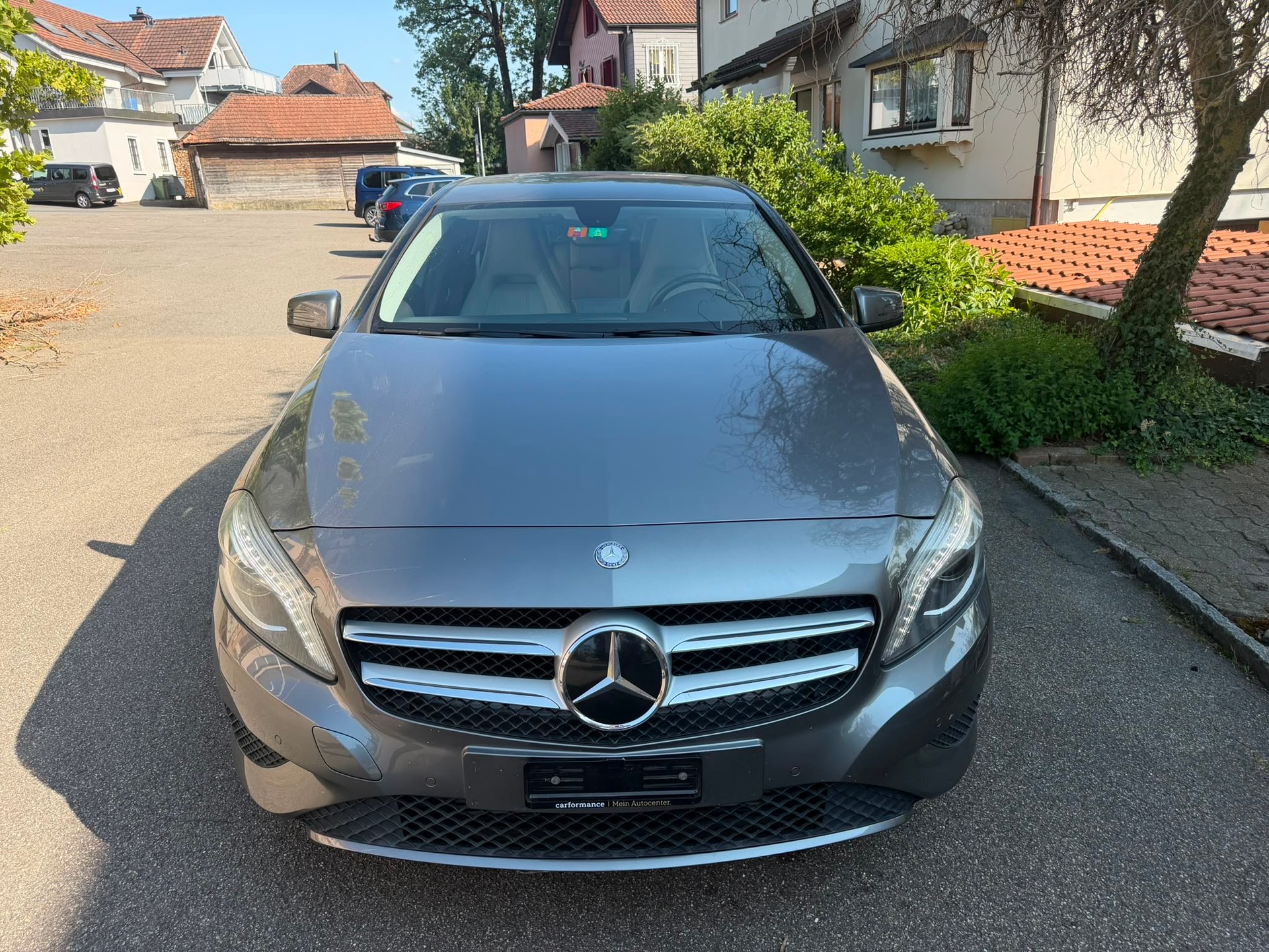 MERCEDES-BENZ A 180 Style 7G-DCT-image-3