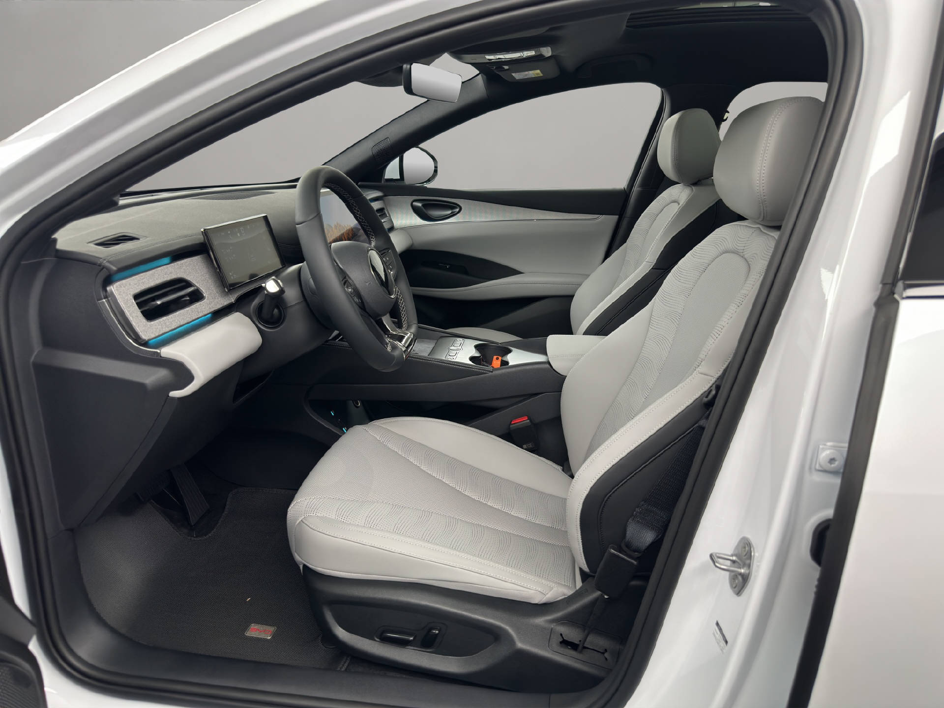 BYD Seal 6 DM-i Touring Comfort 212 PS-image-5
