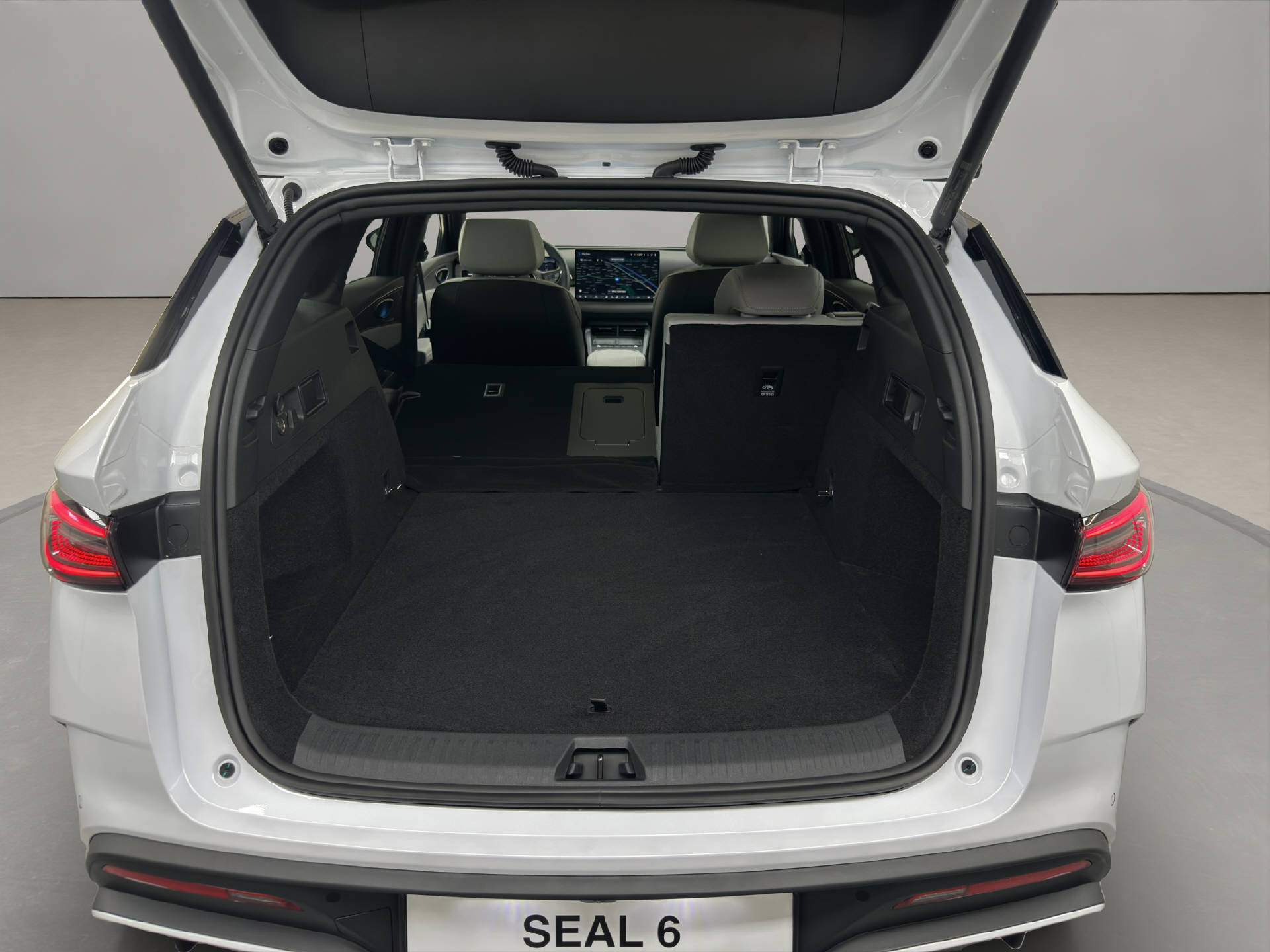 BYD Seal 6 DM-i Touring Comfort 212 PS-image-13