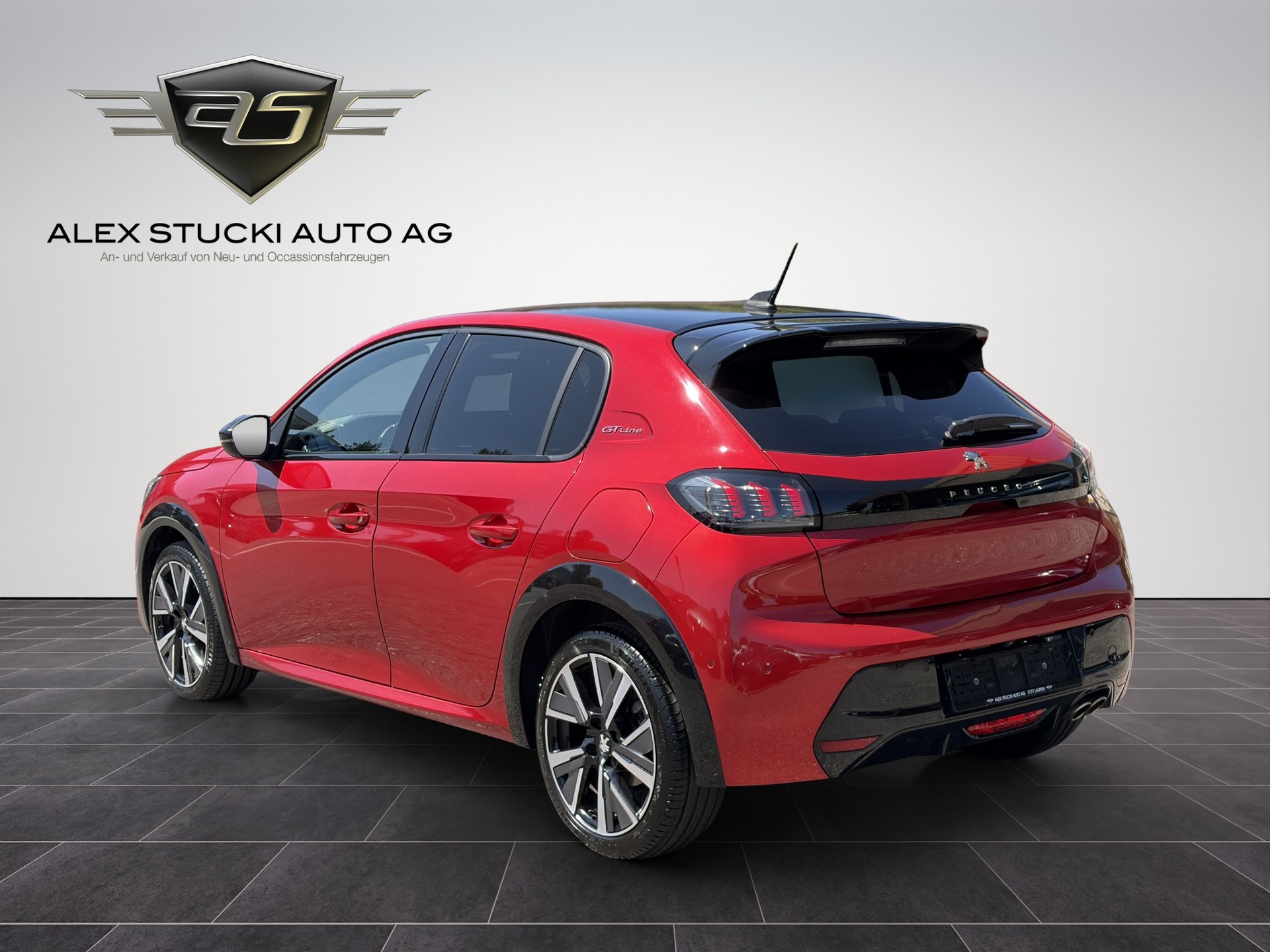 PEUGEOT 208 1.2 PureTech GT Line EAT8-image-5