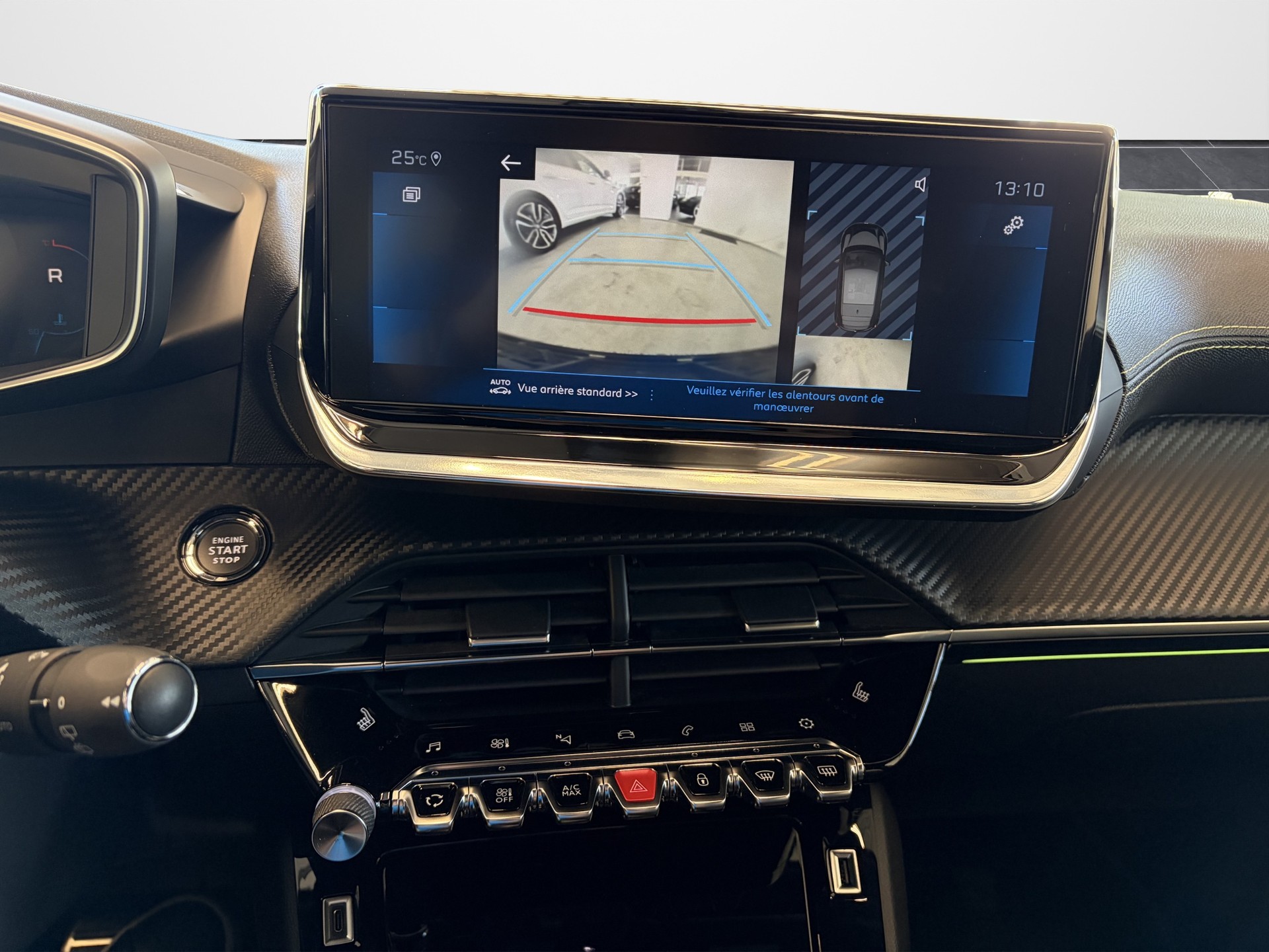 PEUGEOT 208 1.2 PureTech GT Line EAT8-image-12