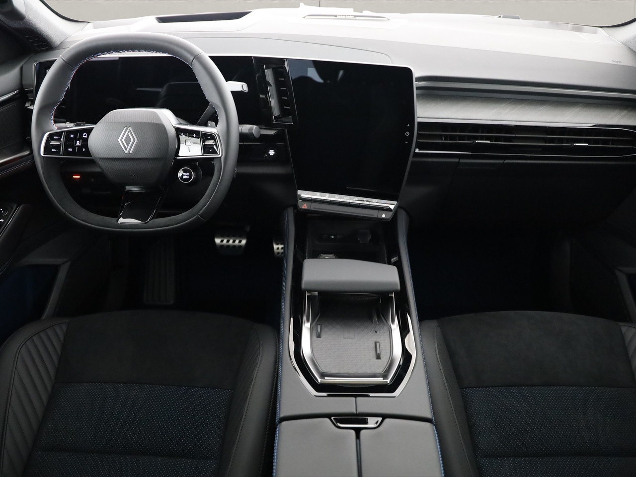 RENAULT Rafale 1.2 E-Tech Plug-in Atelier Alpine-image-4