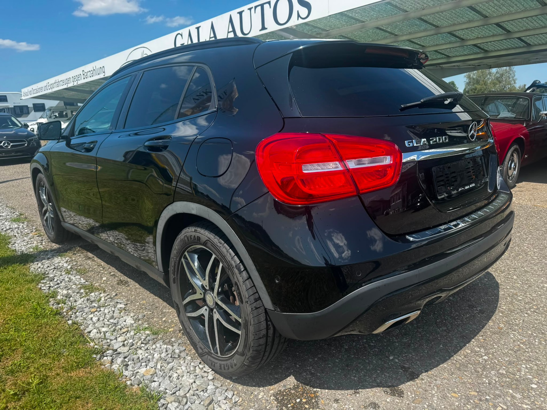 MERCEDES-BENZ GLA 200 7G-DCT-image-3