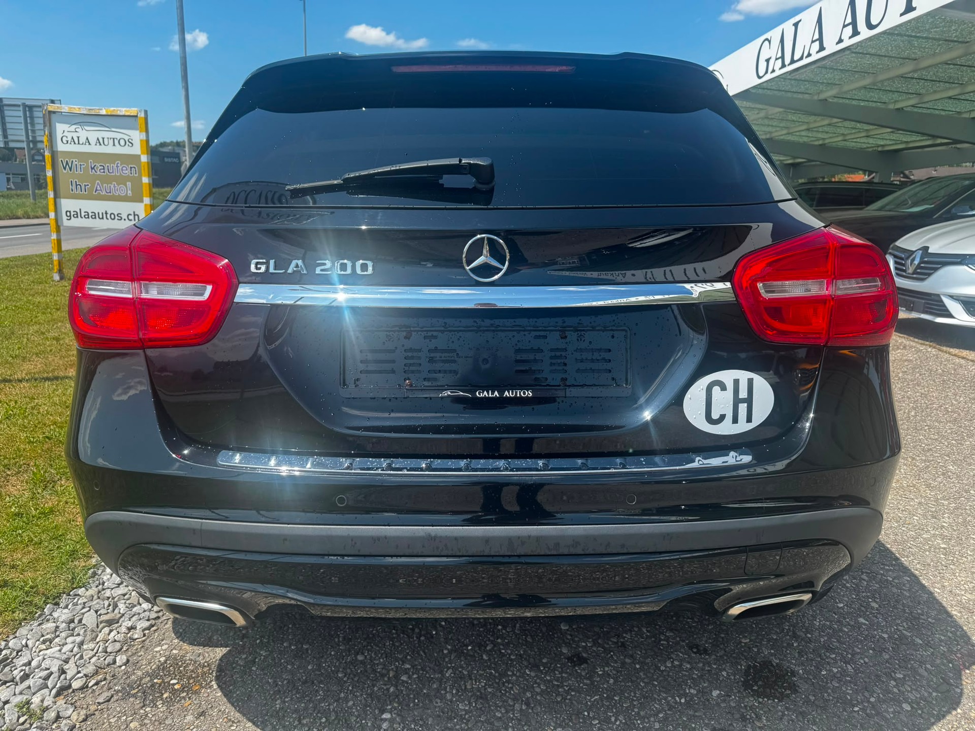 MERCEDES-BENZ GLA 200 7G-DCT-image-5