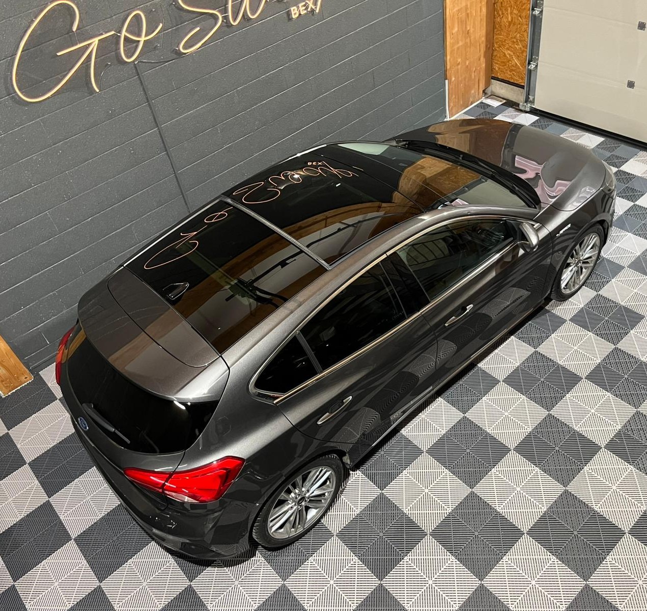 FORD Focus 2.0 TDCi Vignale Automatic-image-2