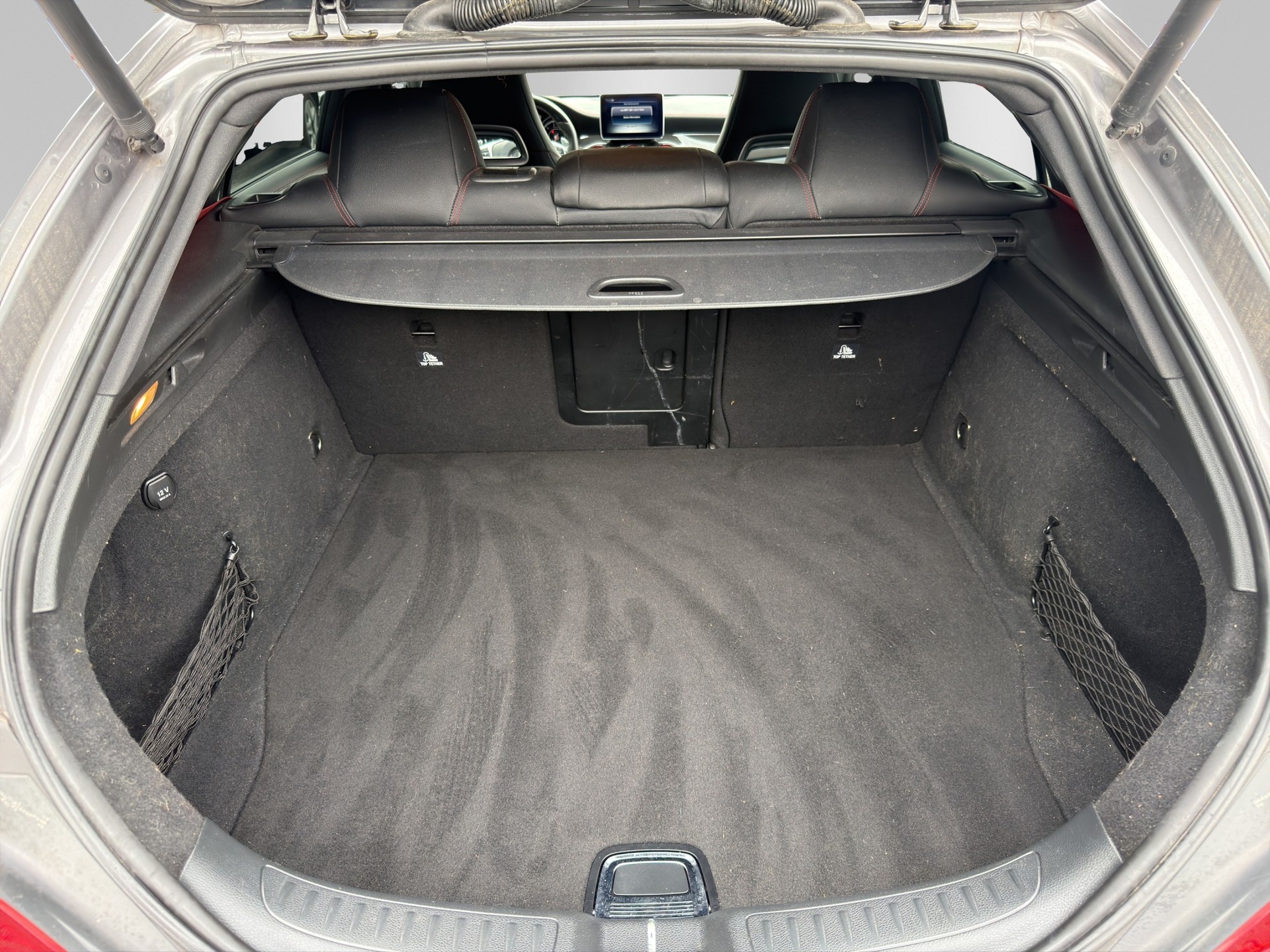 MERCEDES-BENZ CLA Shooting Brake 45 AMG 4Matic Speedshift-image-15