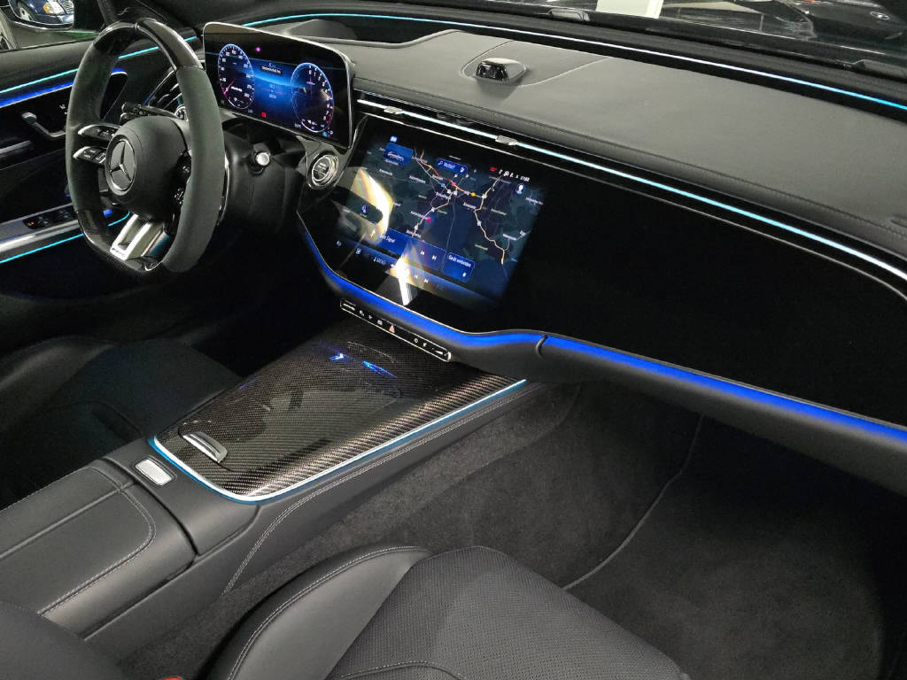 MERCEDES-BENZ E 53 Hybrid AMG 4Matic+ T-Modell-image-10