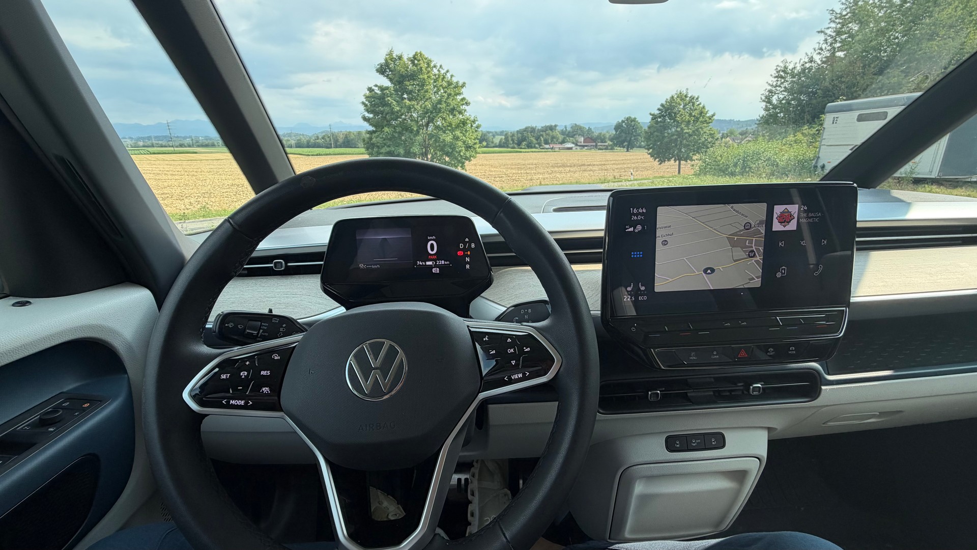VW 77kWh Pro-image-6