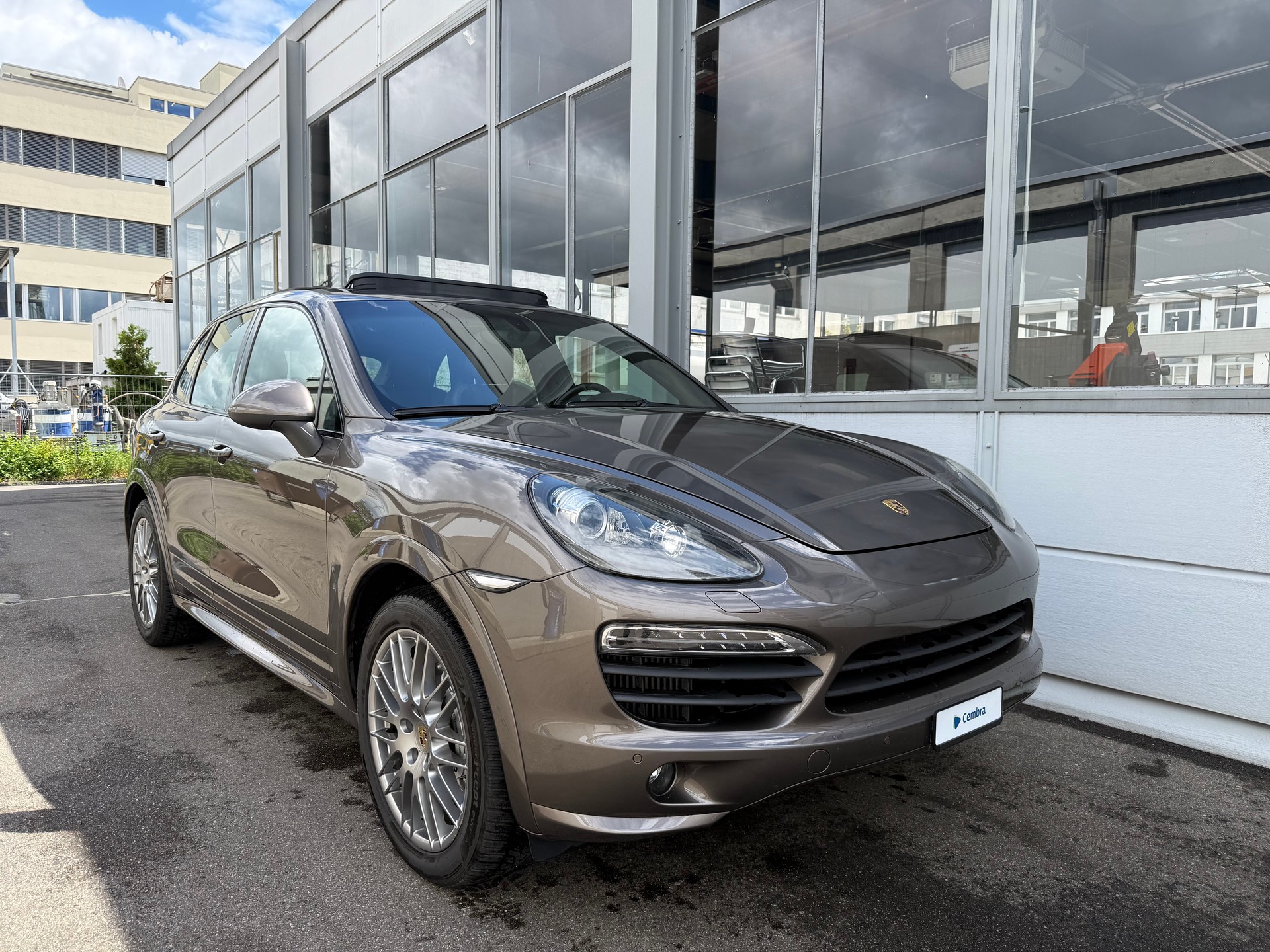 PORSCHE Cayenne S Diesel *Ab MFK *Tempomat *Porsche Entry & Drive *Elekt. Sonnenschutzrollos *Spurwechselwarn. *Bose Sound *Panorama-image-1