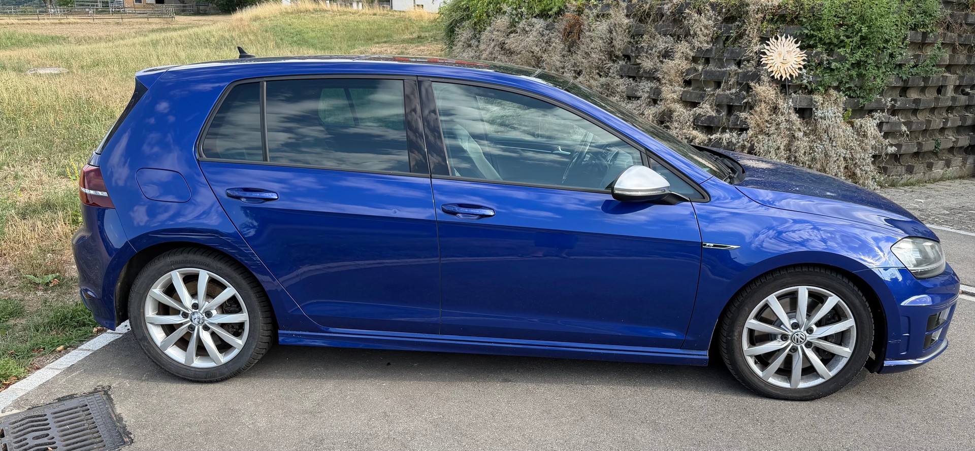 VW 2.0 TSI R DSG 4motion-image-2