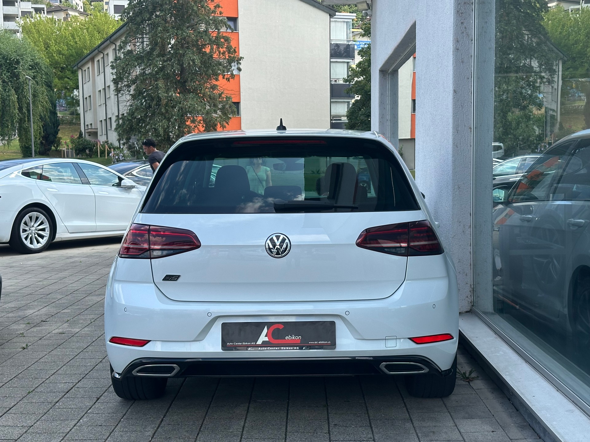 VW Golf 1.5 TSI EVO R-Line-image-4