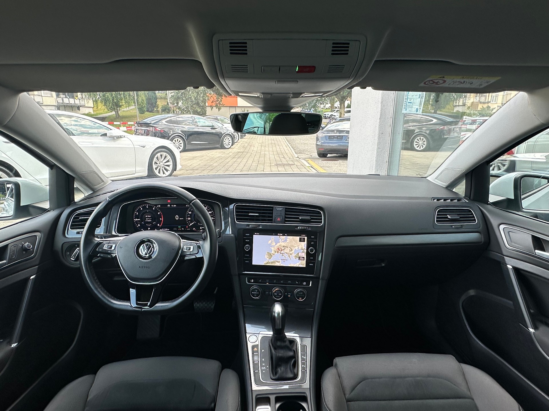 VW Golf 1.5 TSI EVO R-Line-image-7