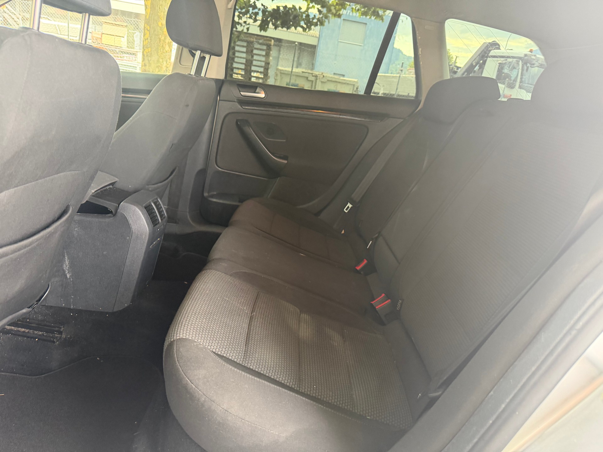 VW Golf Variant 1.6 TDI Trendline 4Motion-image-11
