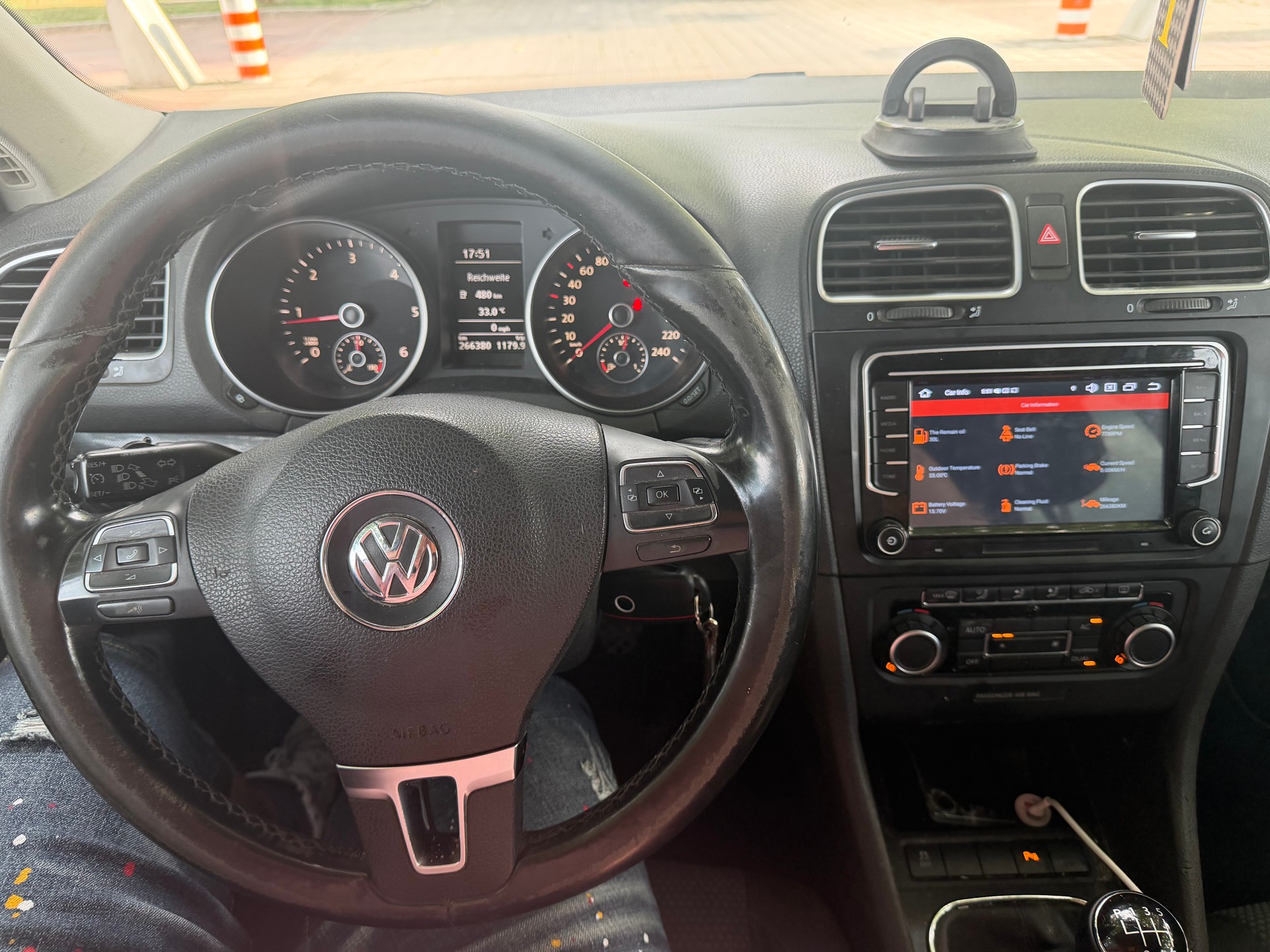 VW Golf Variant 1.6 TDI Trendline 4Motion-image-8