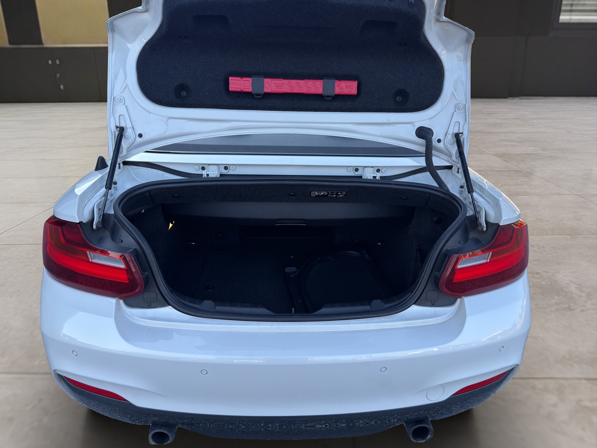 BMW M235i xDrive SAG Cabrio-image-13