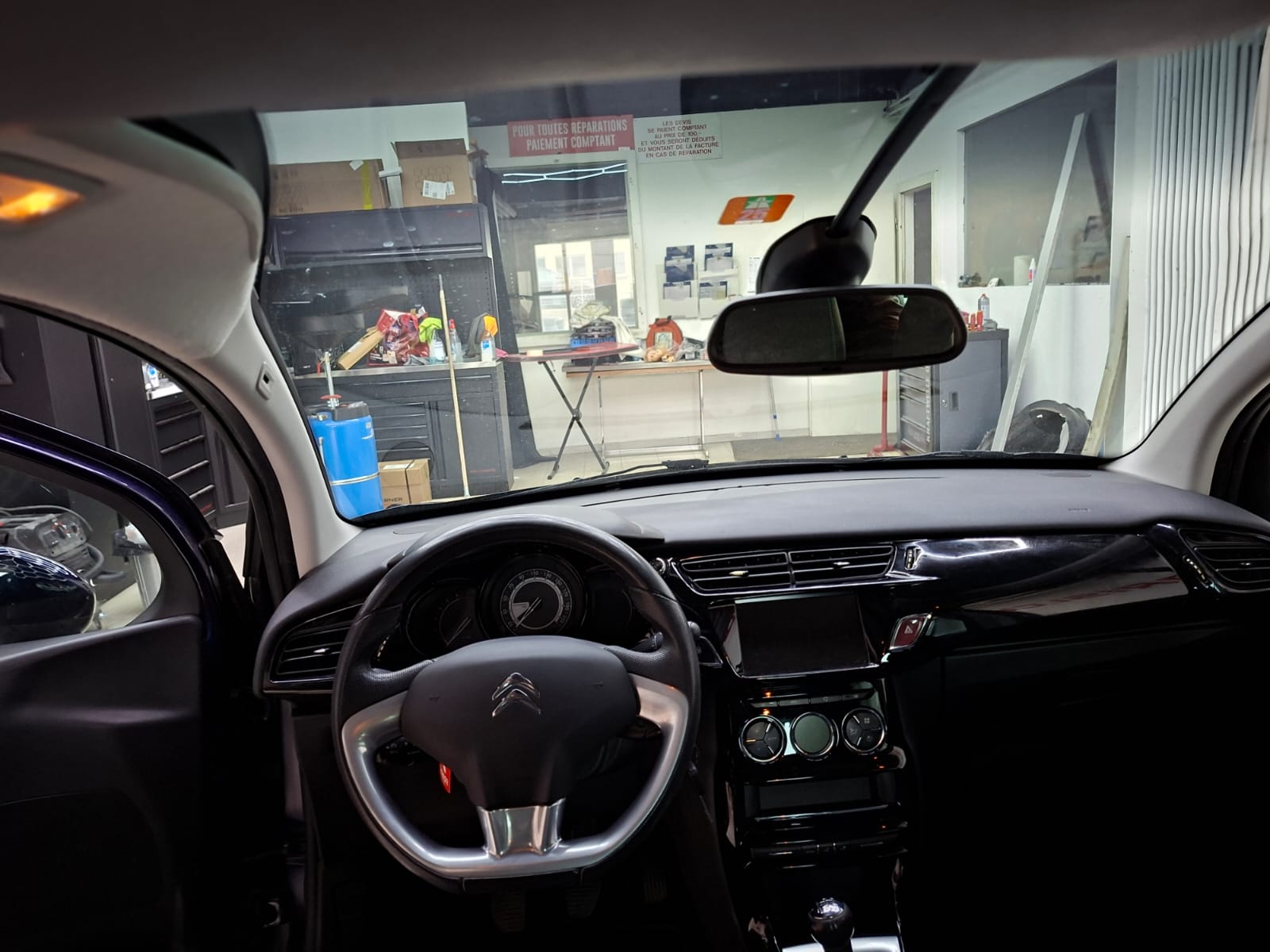 CITROEN C3 1.2i PureTech Feel Edition-image-6