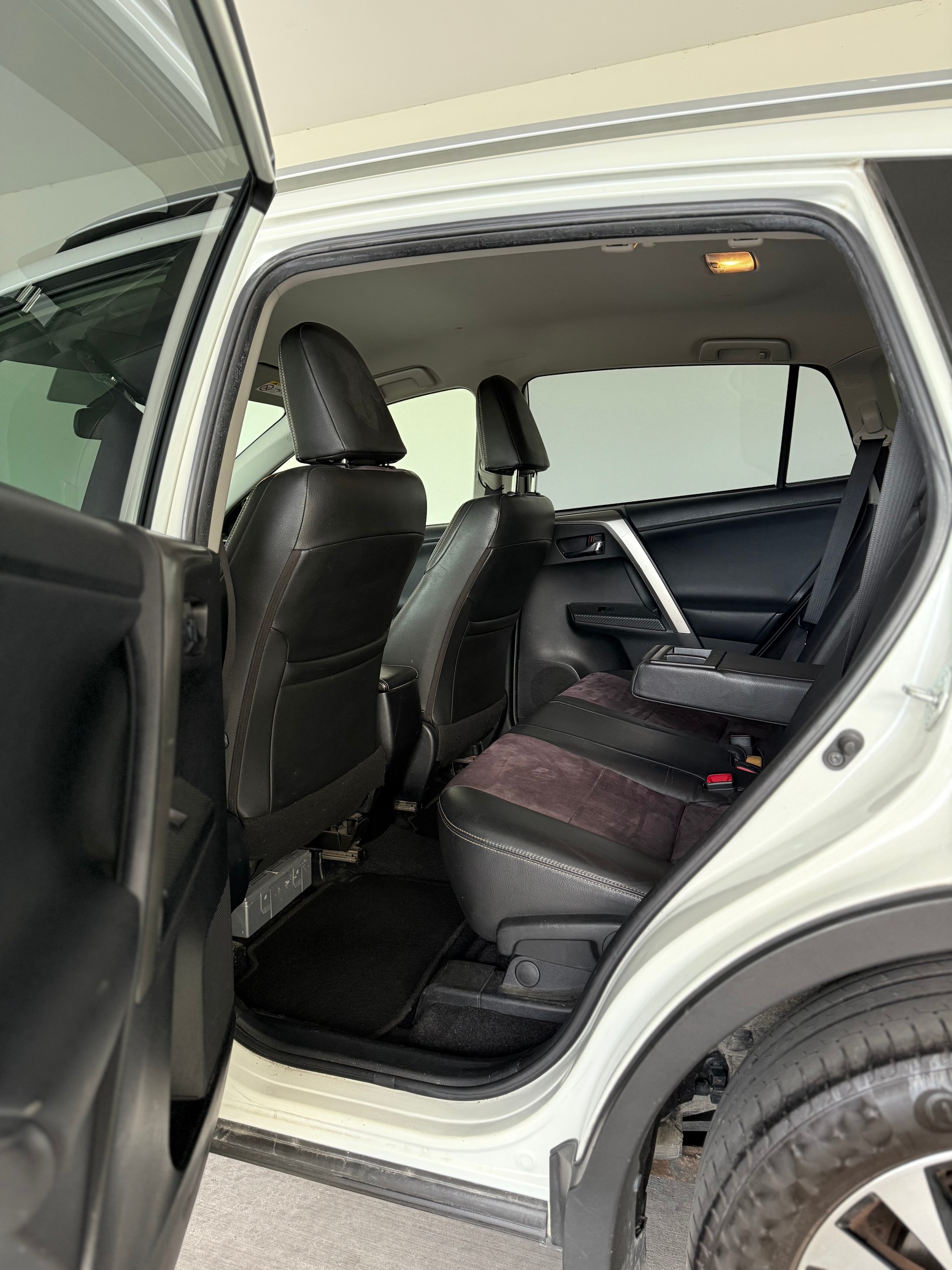 TOYOTA RAV-4 2.0 16V Sol Premium Multidrive S-image-10