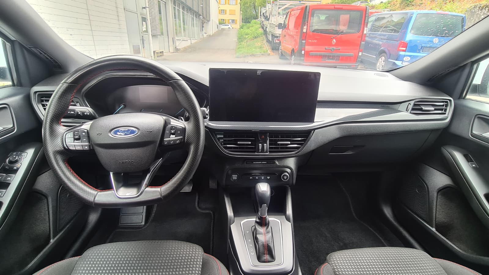 FORD Focus 1.0 MHEV ST-Line Automat ** Gr-Navigationssystem ** RF-Kamera ** Sitzheizung ** Abstandsregelsysteme ** Modell 2023 ** **-image-16