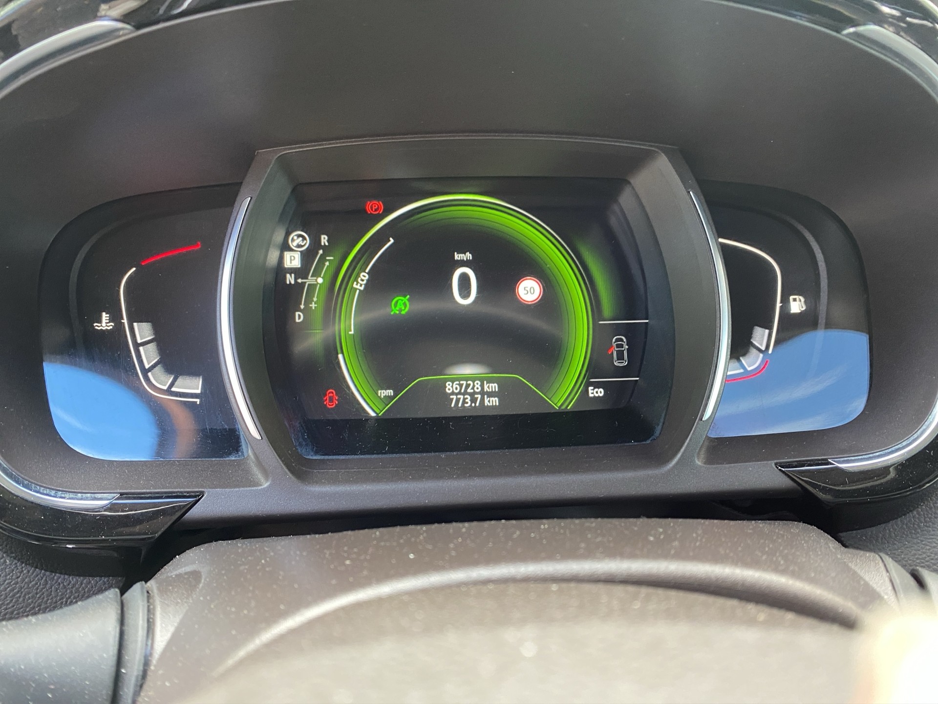 RENAULT Espace 1.6 TCe Intens EDC-image-10