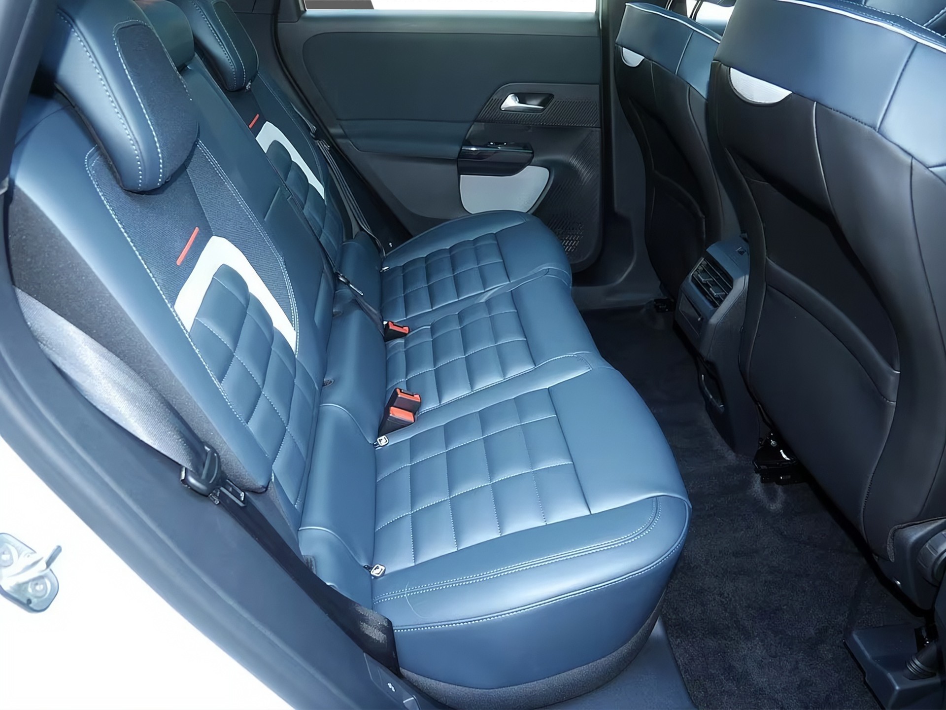 CITROEN C5 Aircross 1.2 Hybrid Max-image-20