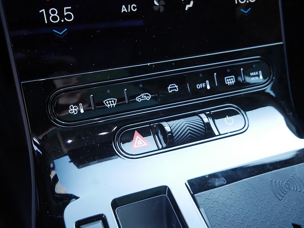 CITROEN C5 Aircross 1.2 Hybrid Max-image-11