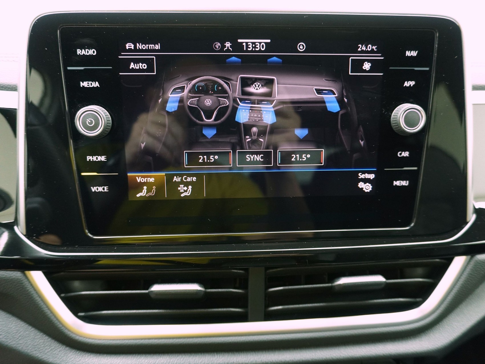 VW T-Roc 2.0 TSI DSG R-Line 4Motion-image-16