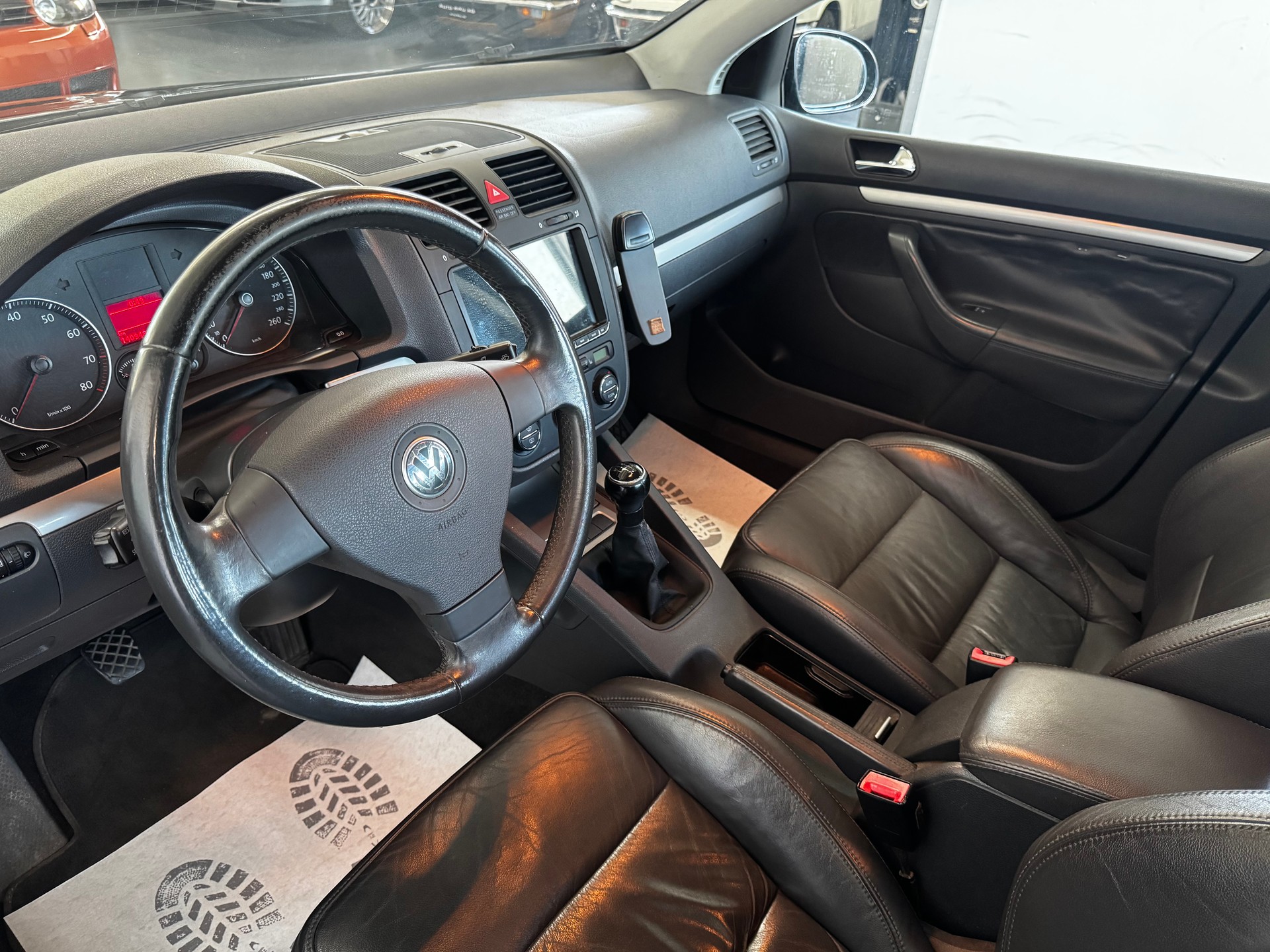 VW Golf 1.6 FSI Comfortline-image-13