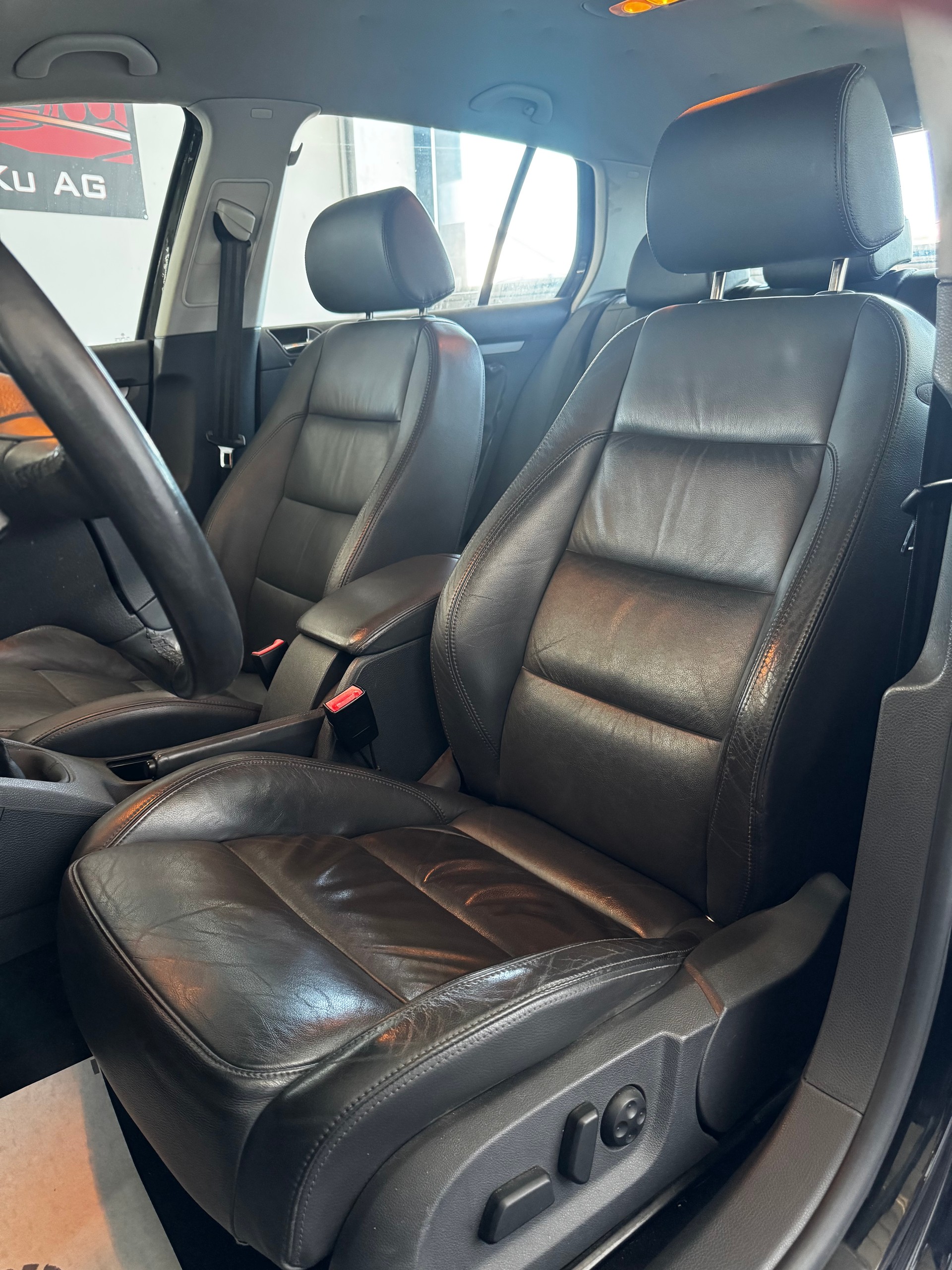 VW Golf 1.6 FSI Comfortline-image-14