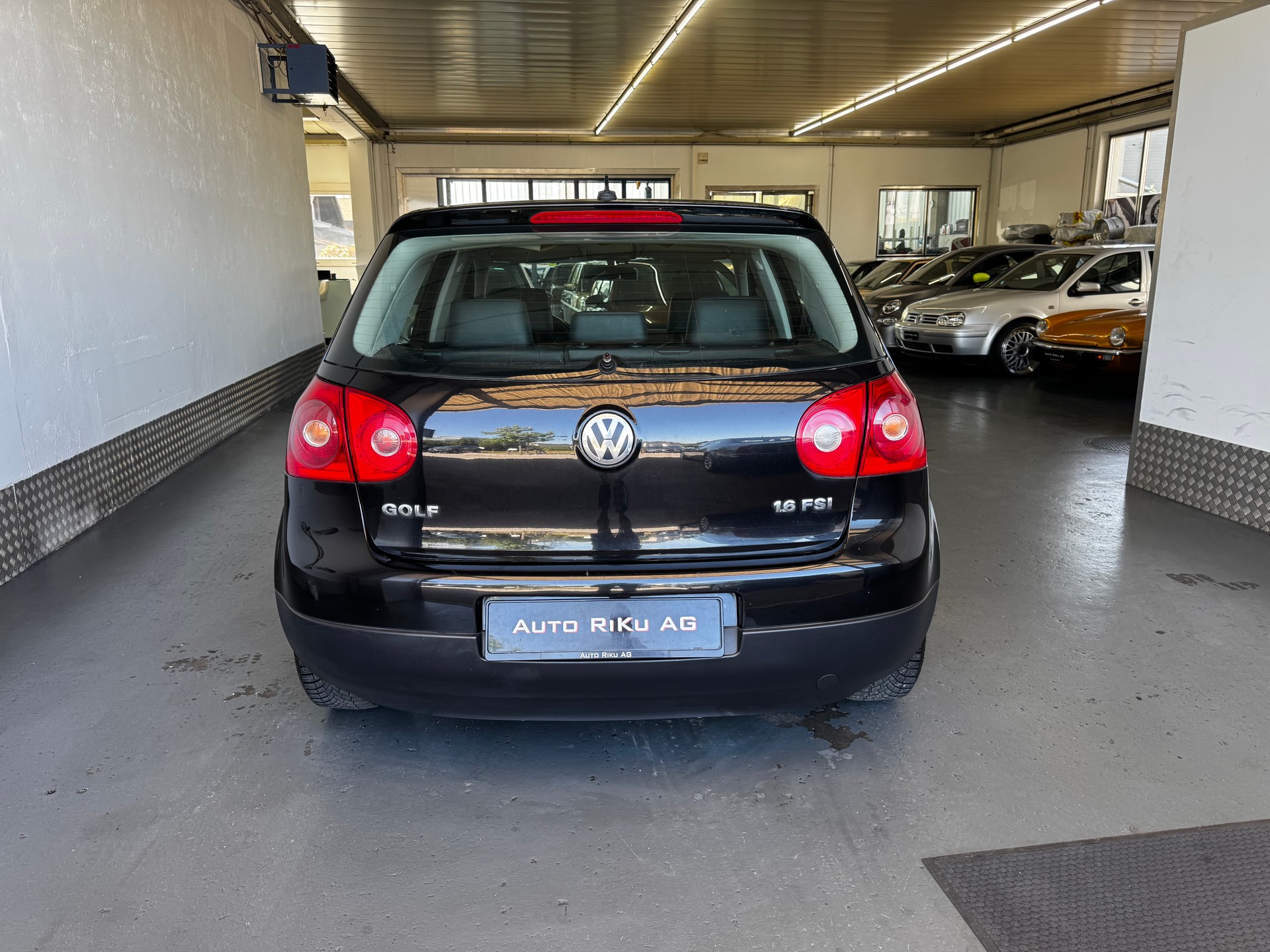 VW Golf 1.6 FSI Comfortline-image-11
