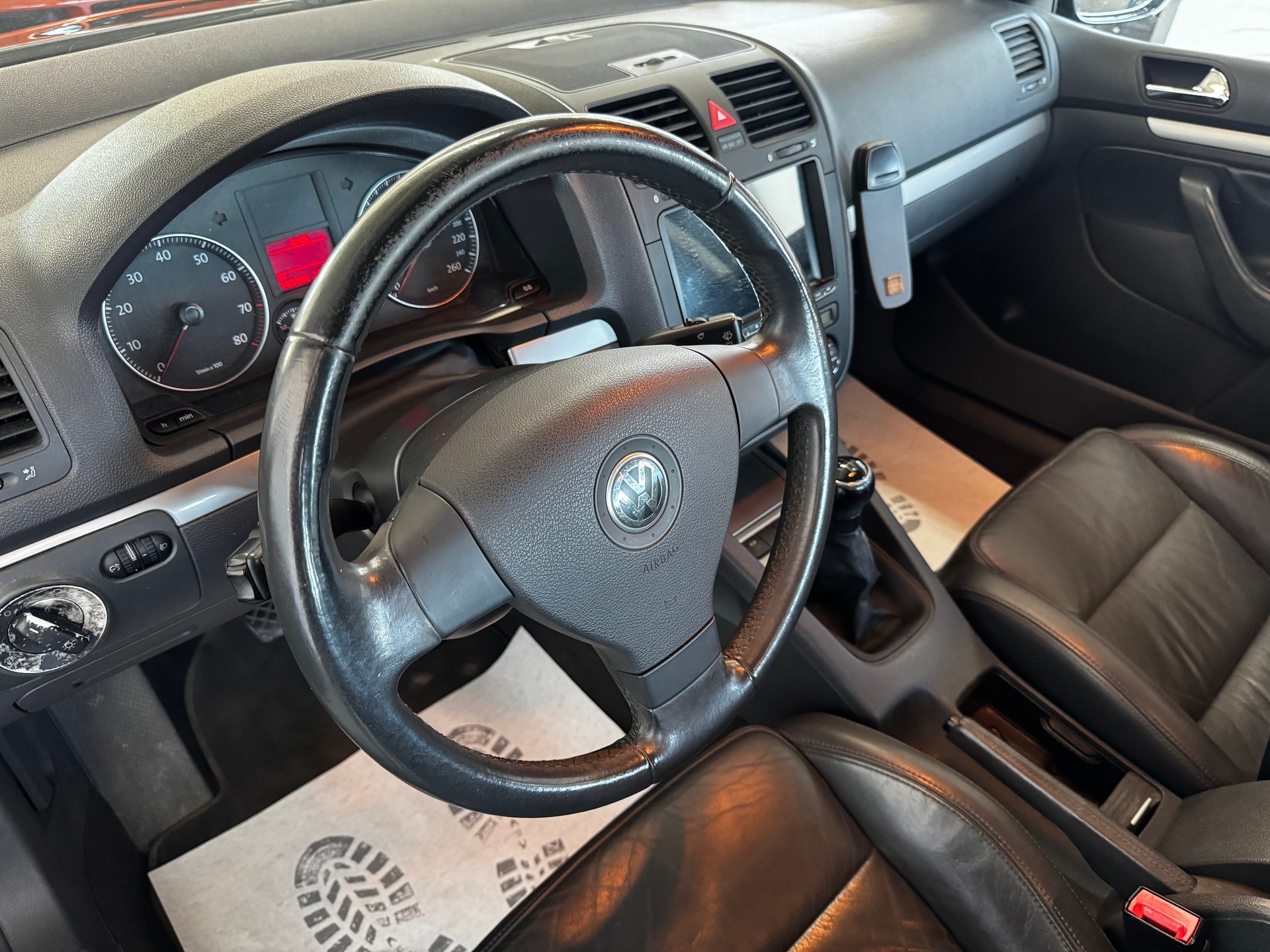 VW Golf 1.6 FSI Comfortline-image-12