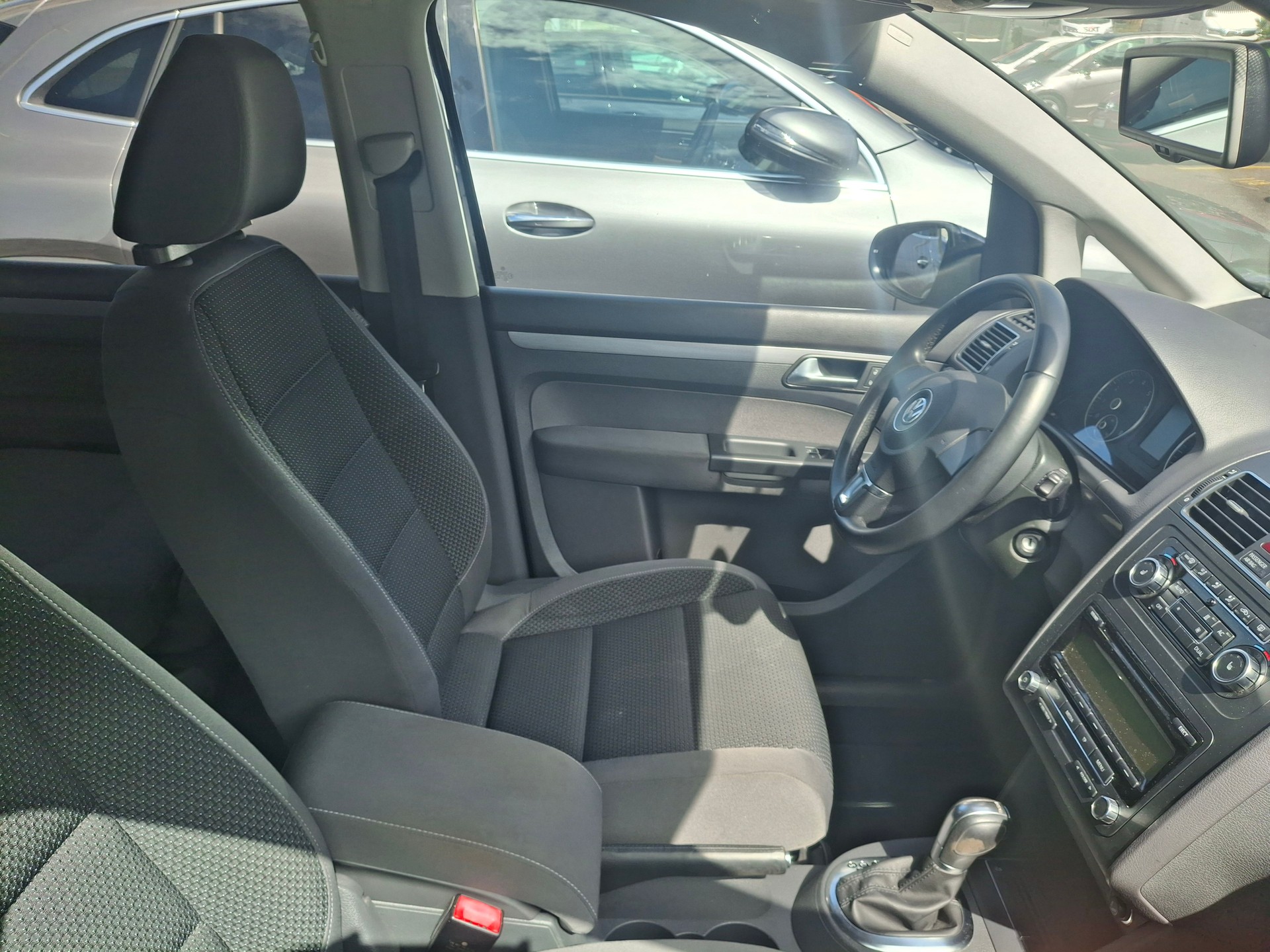 VW Touran 1.4 TSI Comfortline DSG-image-8
