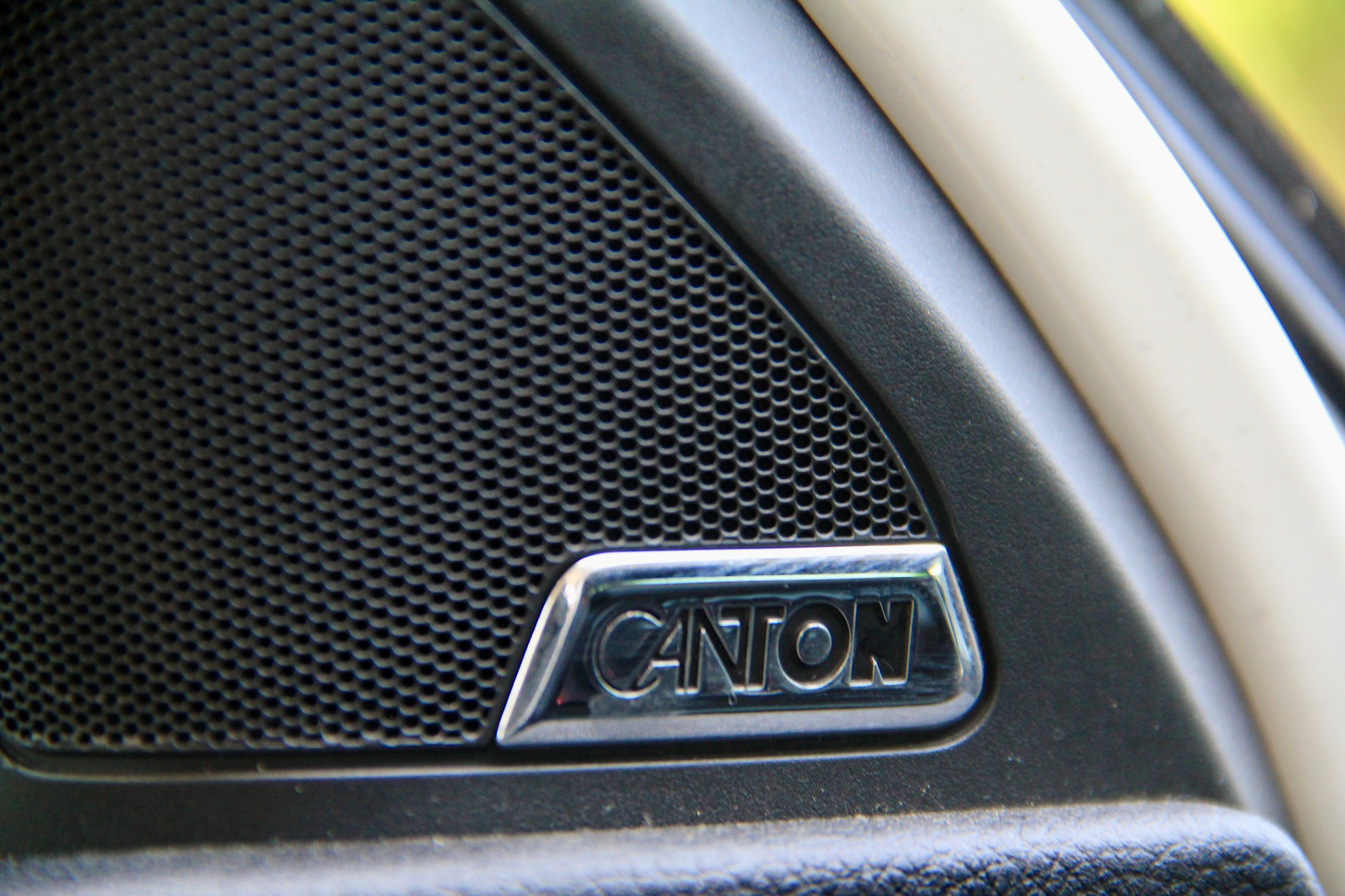 SKODA 2.0 TSI RS-image-10