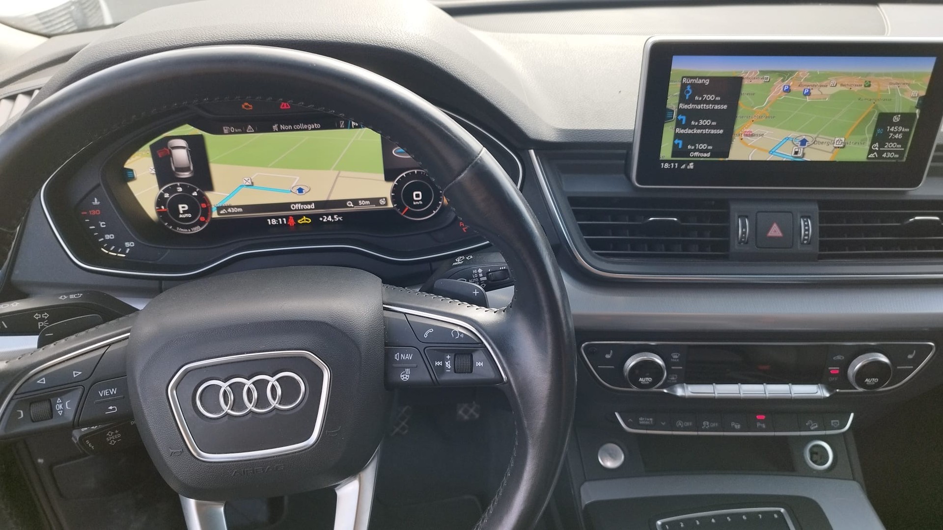 AUDI Q5 2.0 TDI design quattro S-tronic-image-10