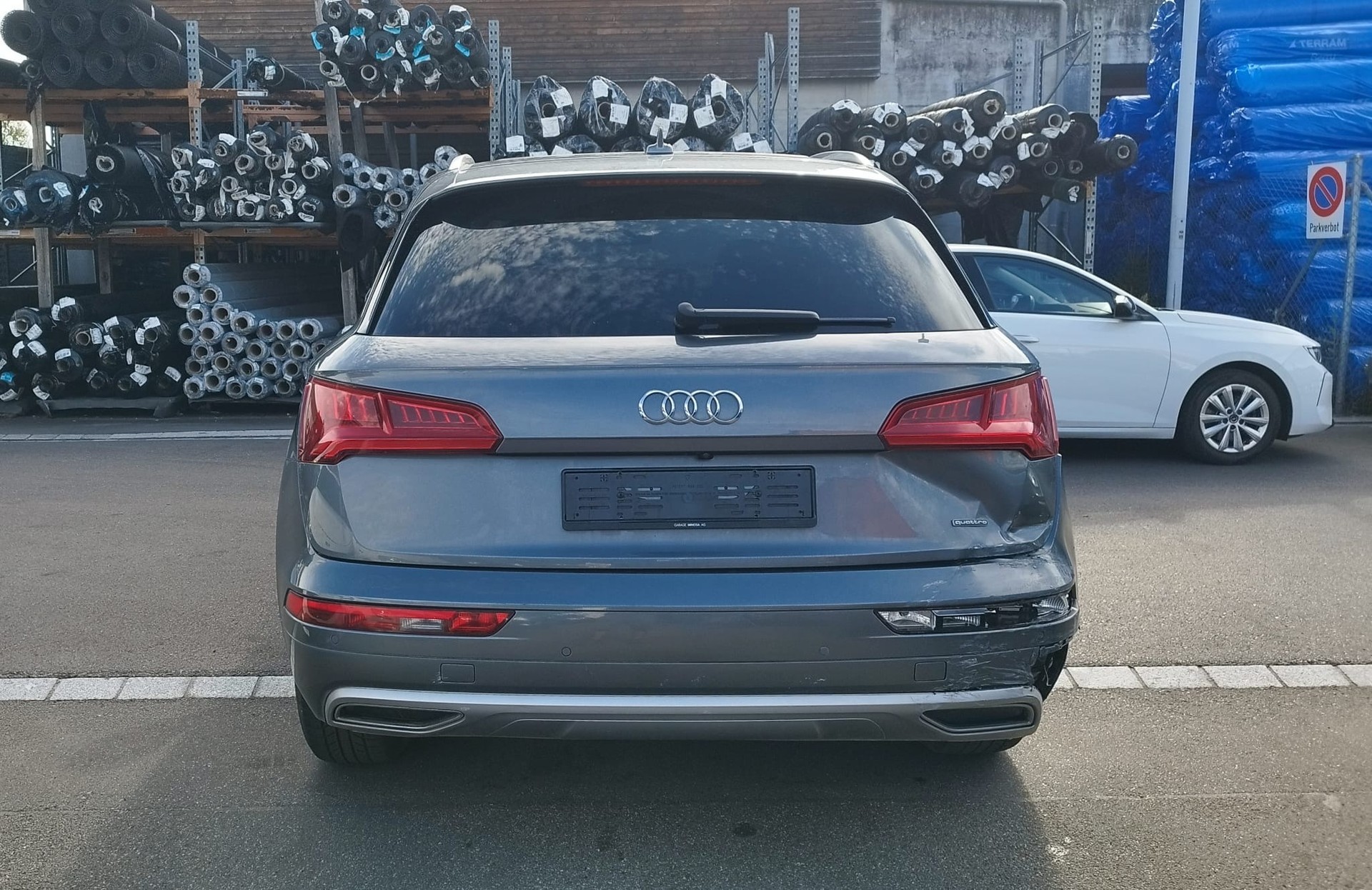 AUDI Q5 2.0 TDI design quattro S-tronic-image-9