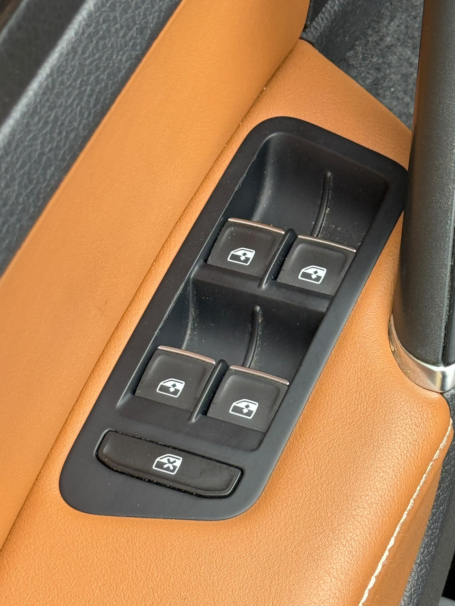 VW Golf VII 1.4 TSI 125 Lounge-image-14