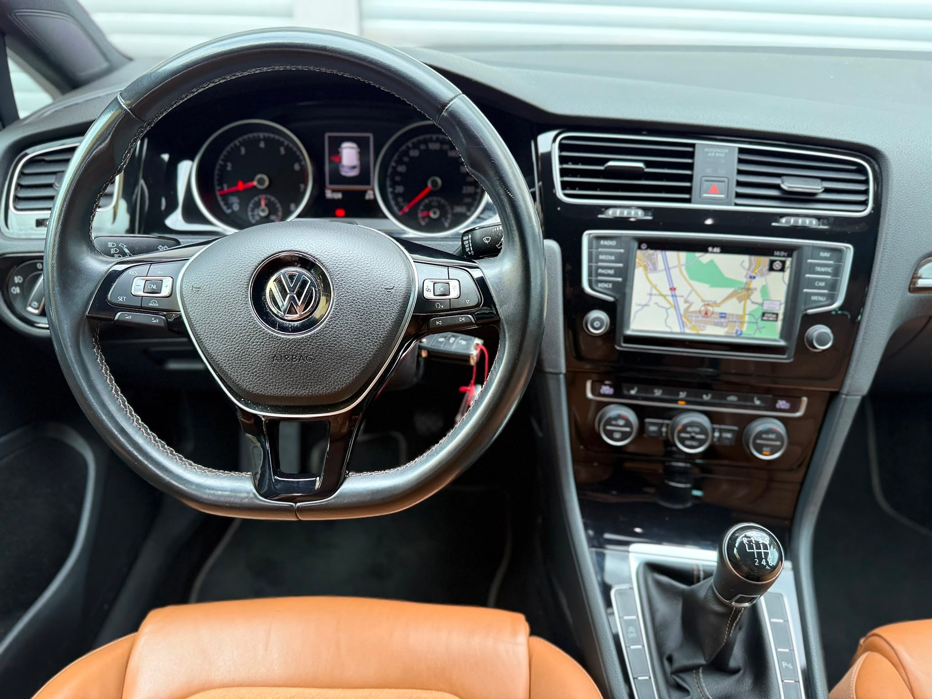 VW Golf VII 1.4 TSI 125 Lounge-image-12
