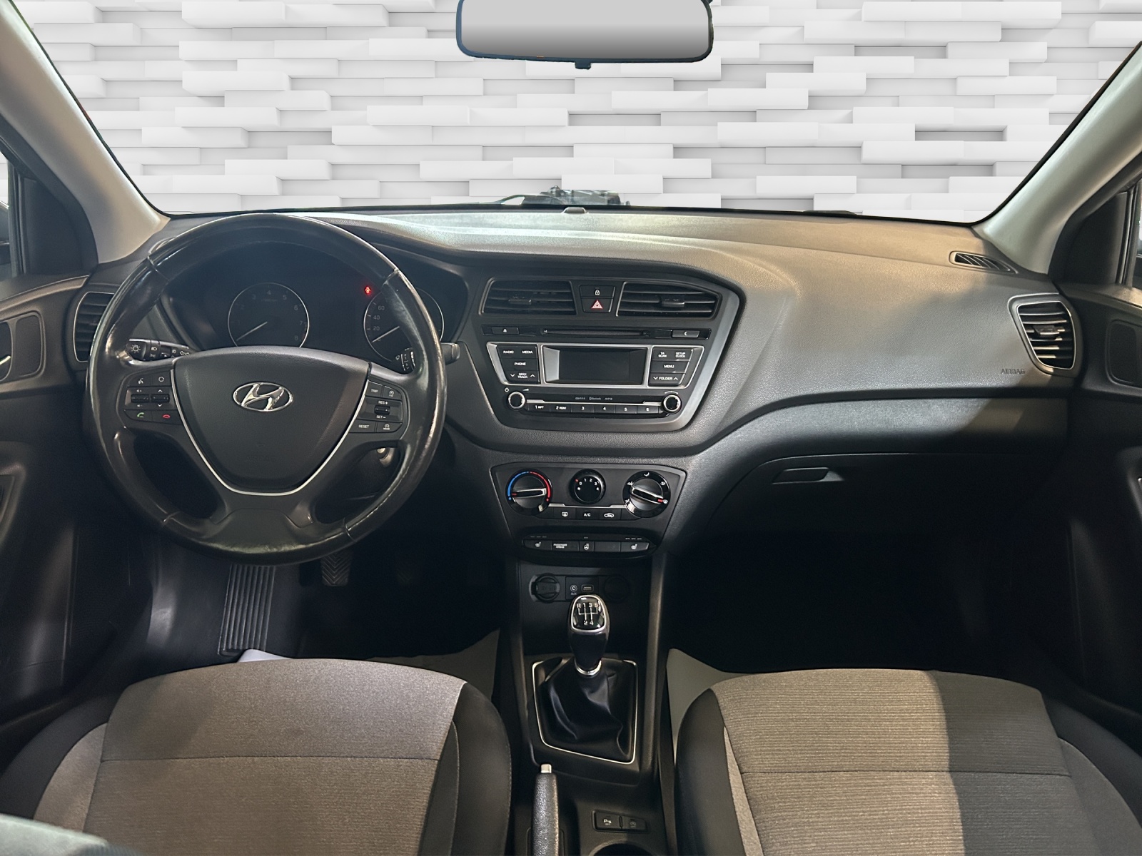 HYUNDAI i20 1.0 T-GDi Amplia-image-9