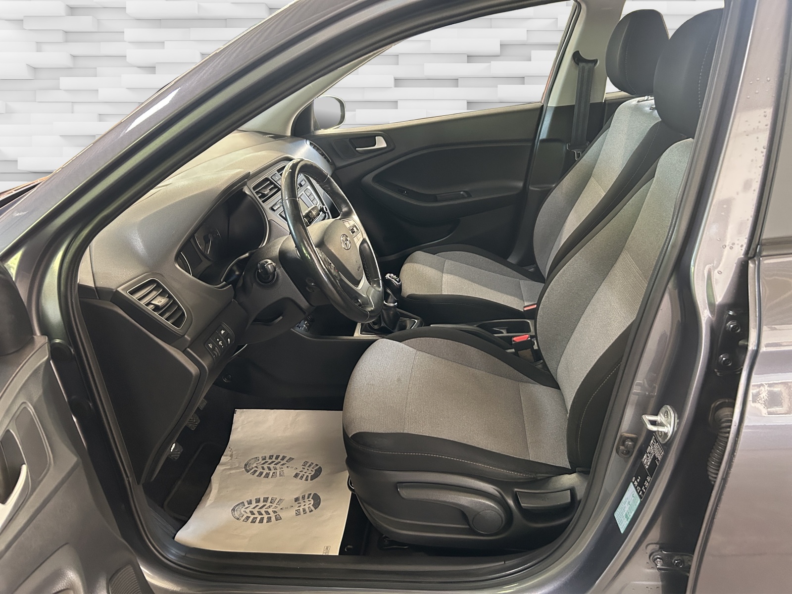 HYUNDAI i20 1.0 T-GDi Amplia-image-5