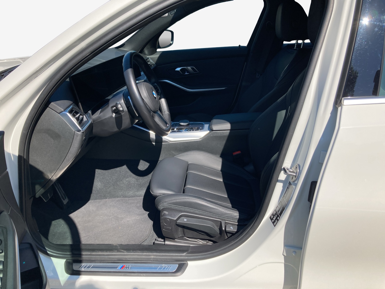 BMW 320d xDrive 48V Steptronic M Sport-image-7