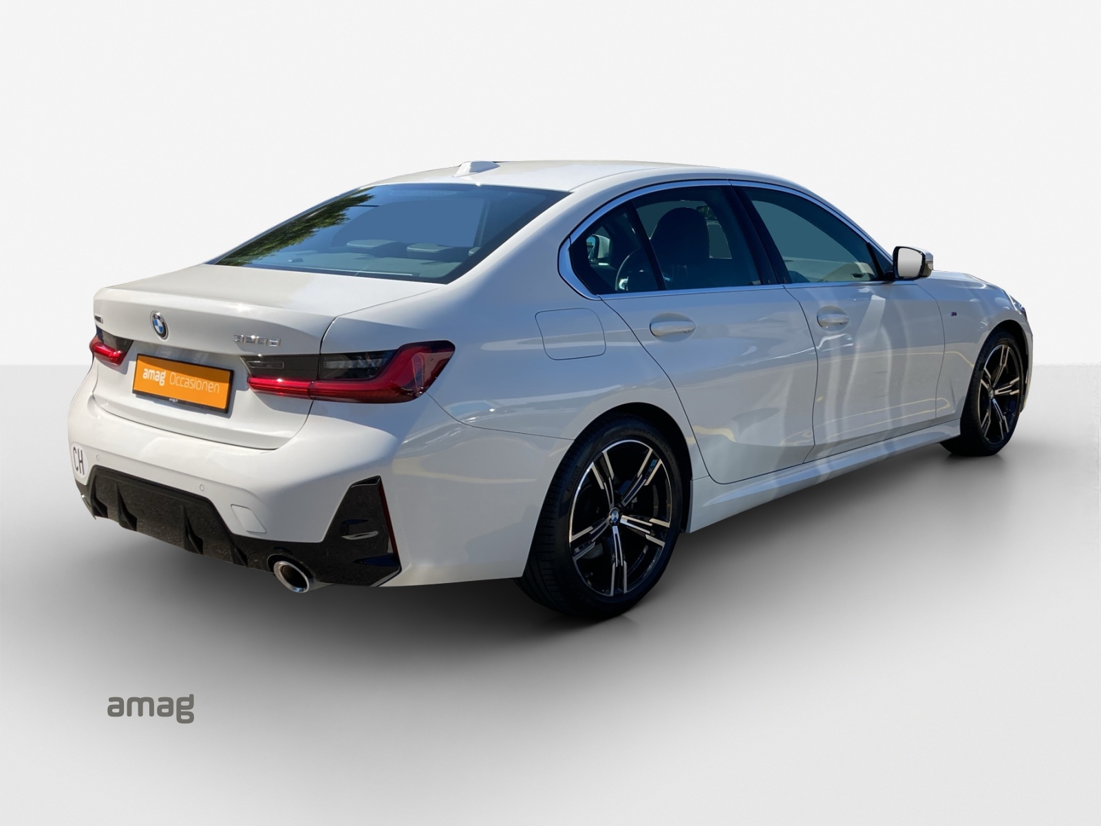 BMW 320d xDrive 48V Steptronic M Sport-image-4