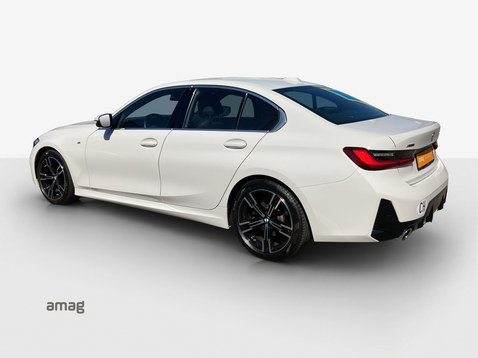 BMW 320d xDrive 48V Steptronic M Sport-image-2