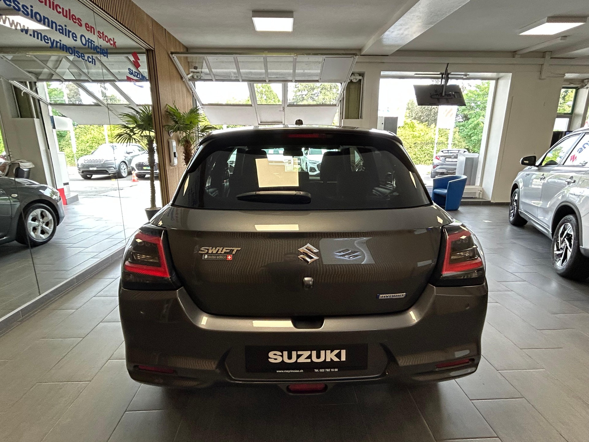 SUZUKI Swift 1.2 Sakura Hybrid-image-5