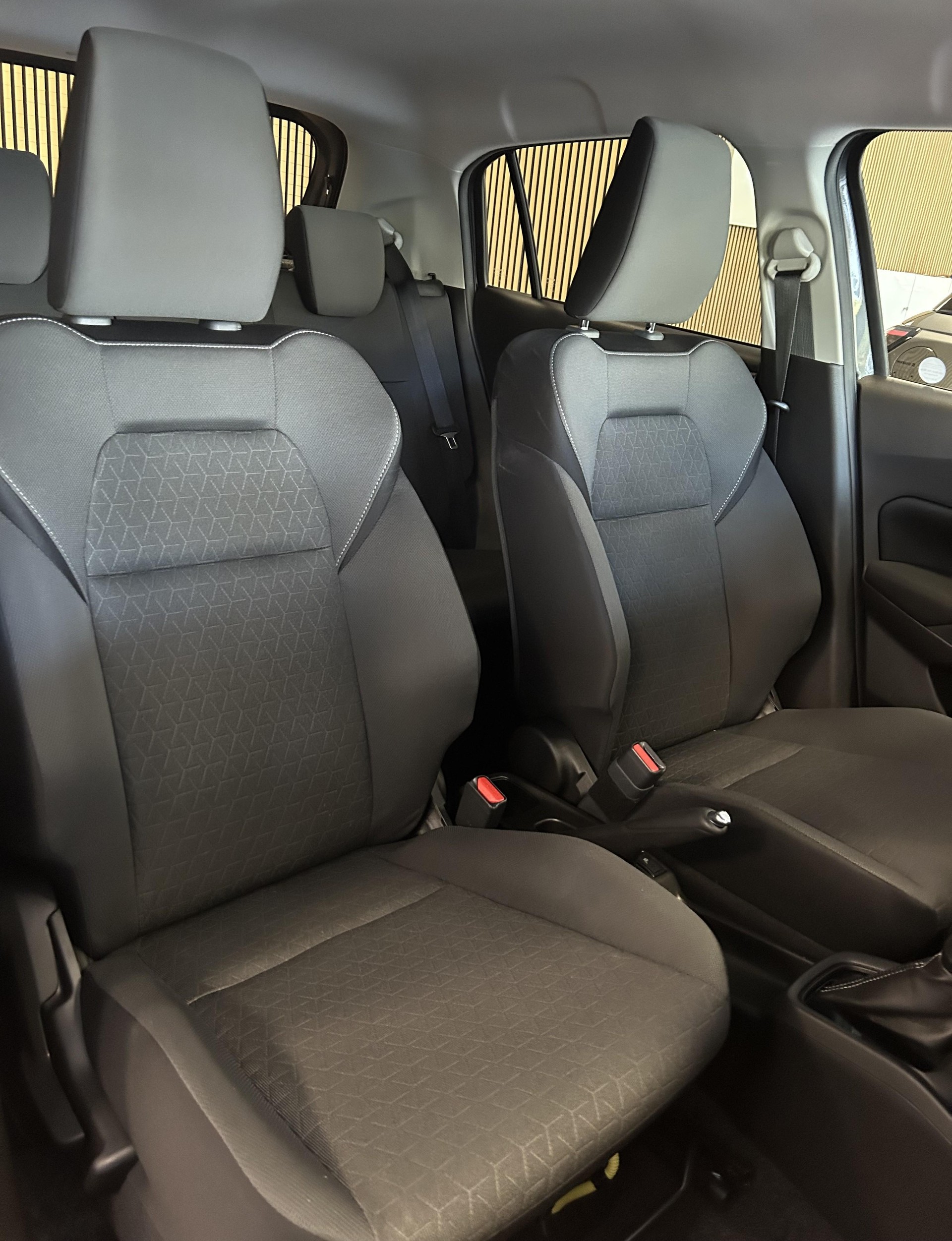 SUZUKI Swift 1.2 Sakura Hybrid-image-11