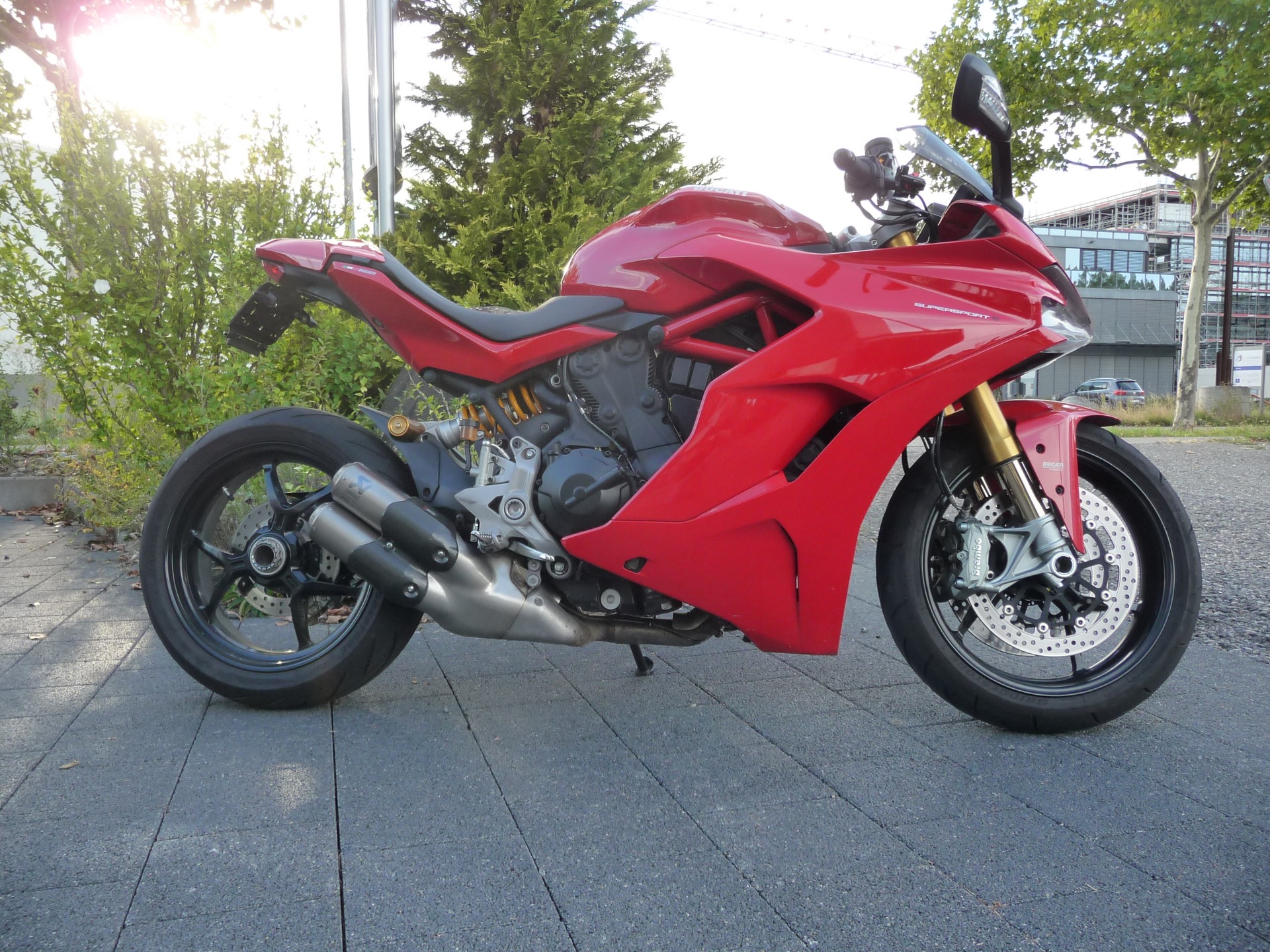 DUCATI 950 Supersport S-showroom-element-1